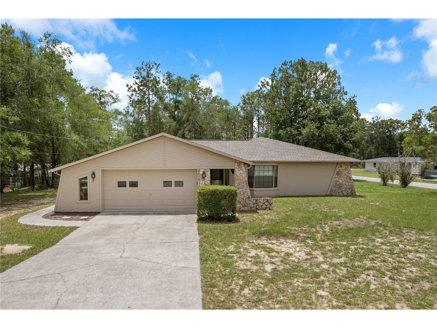 5216 E Hopp Lane Inverness FL 34452 W7886258 image1
