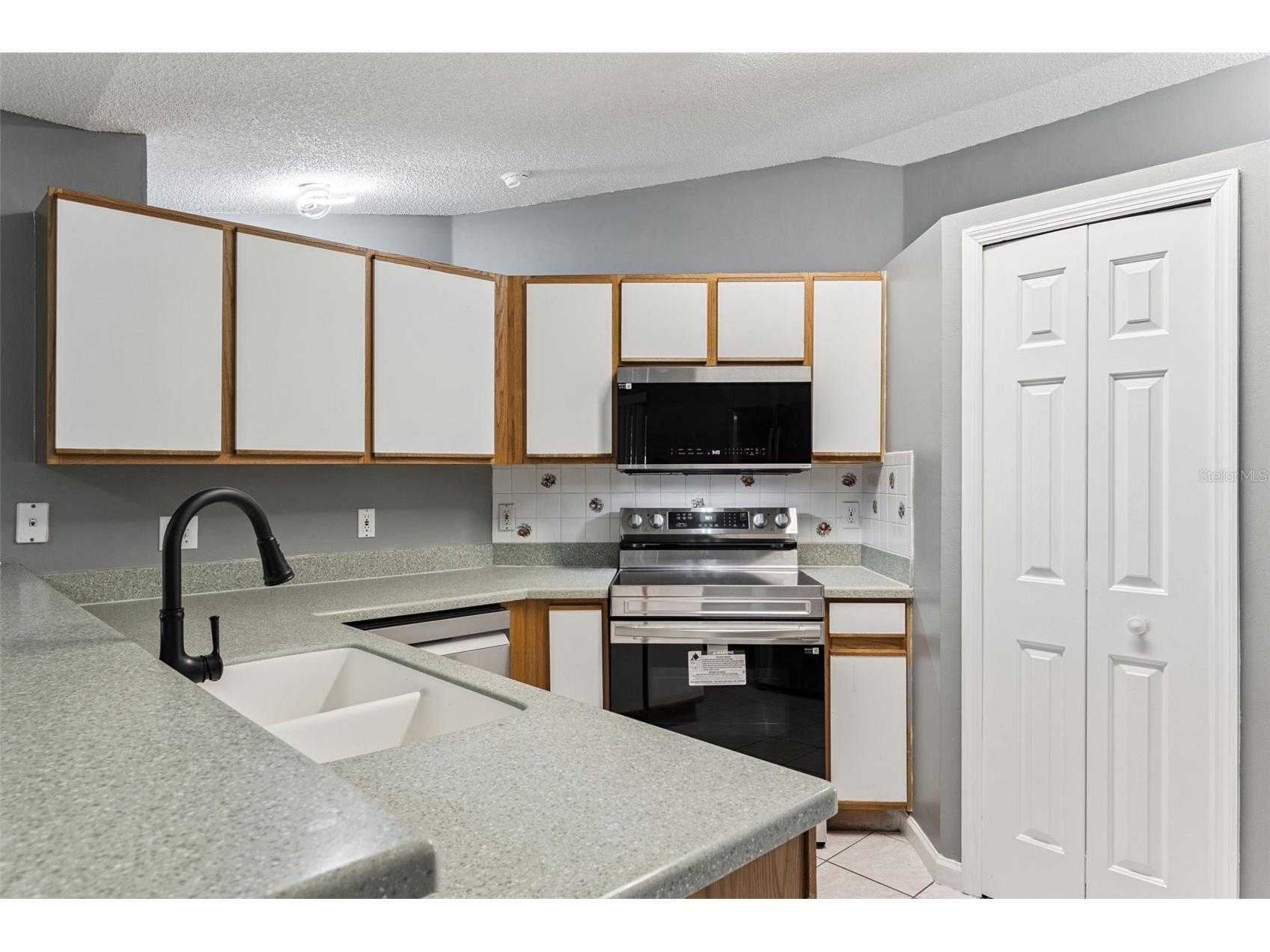 5216 Heatherstone Court Kissimmee FL 34758 G5105736 image11