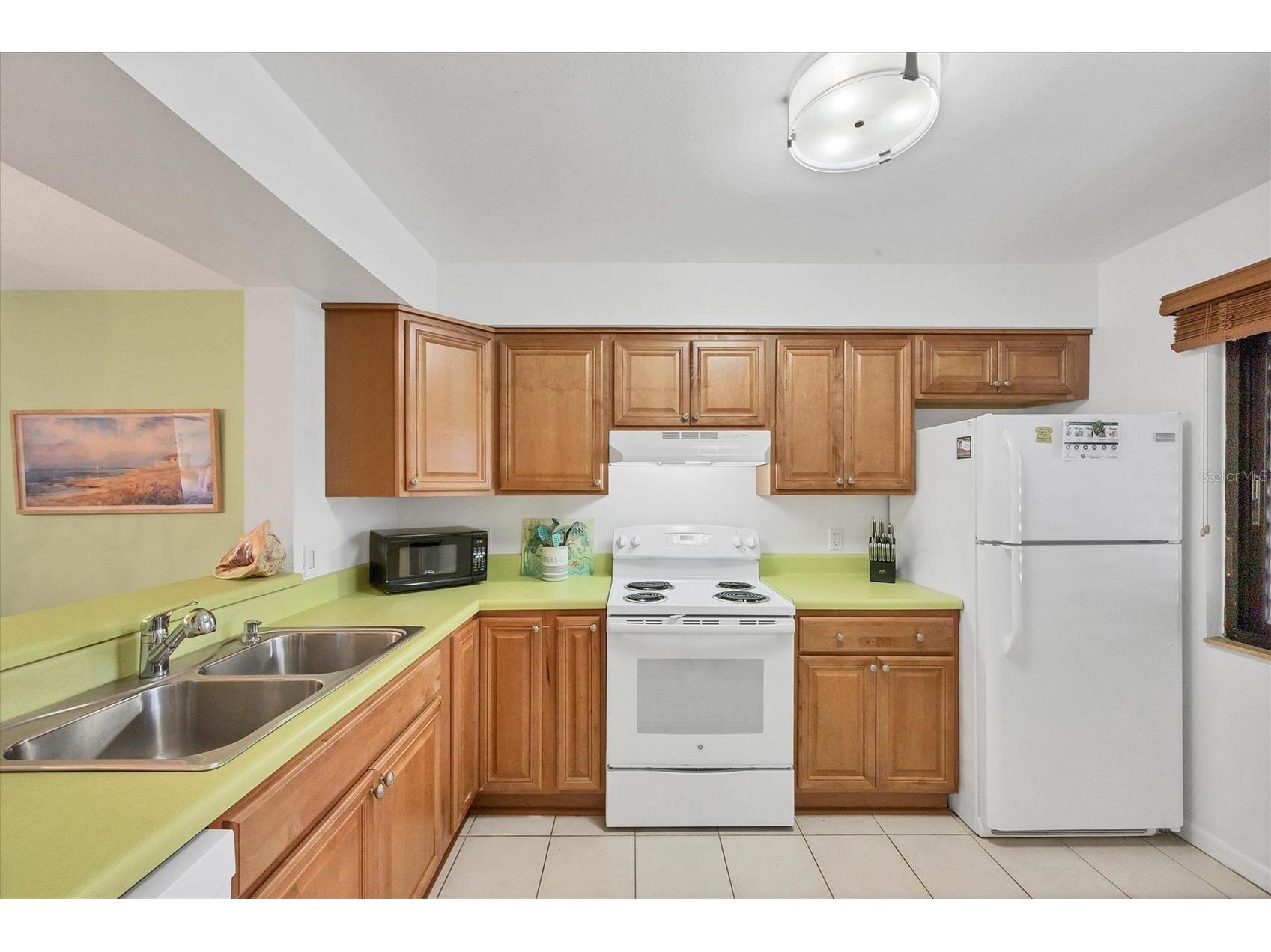 5216 Lake Village Drive #71 Sarasota FL 34235 A4664785 image12