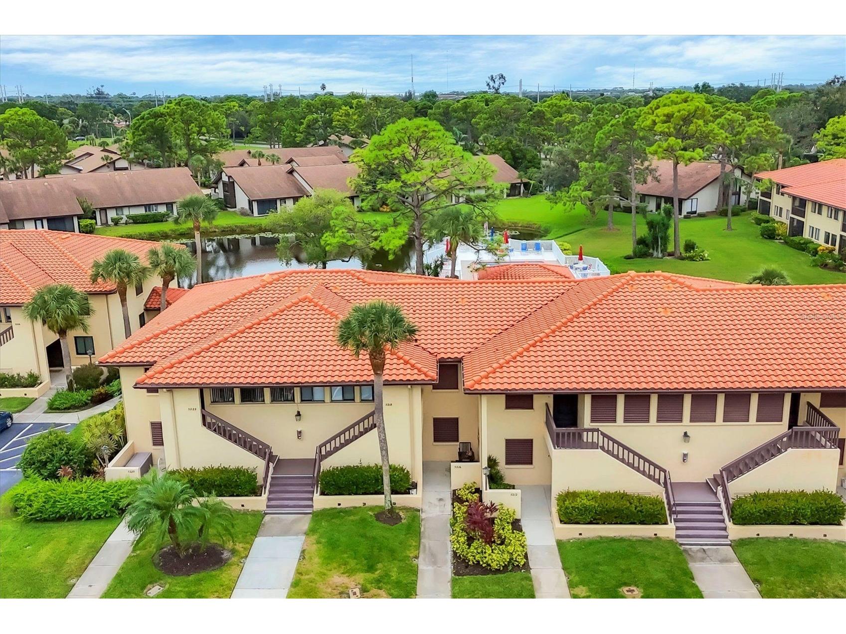 5216 Lake Village Drive #71 Sarasota FL 34235 A4664785 image2