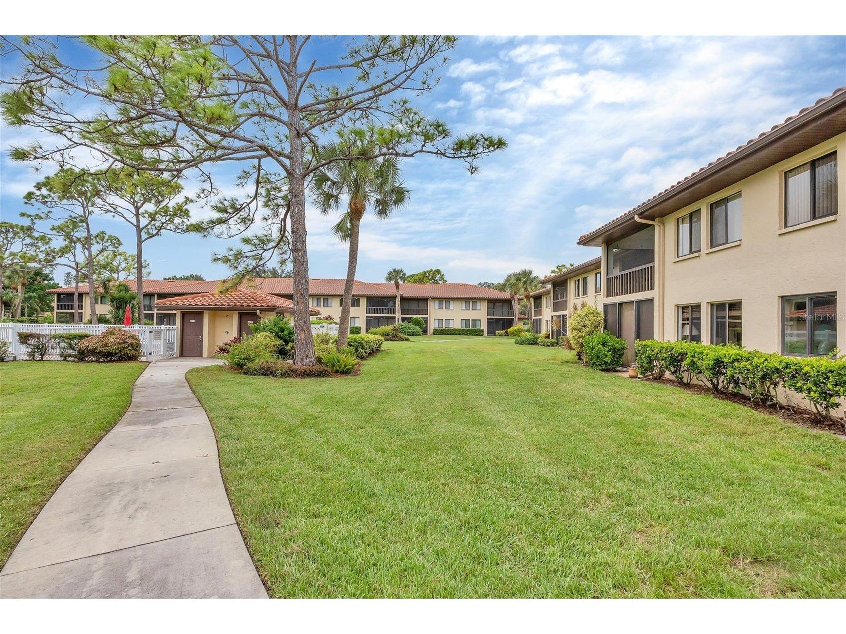 5216 Lake Village Drive #71 Sarasota FL 34235 A4664785 image43