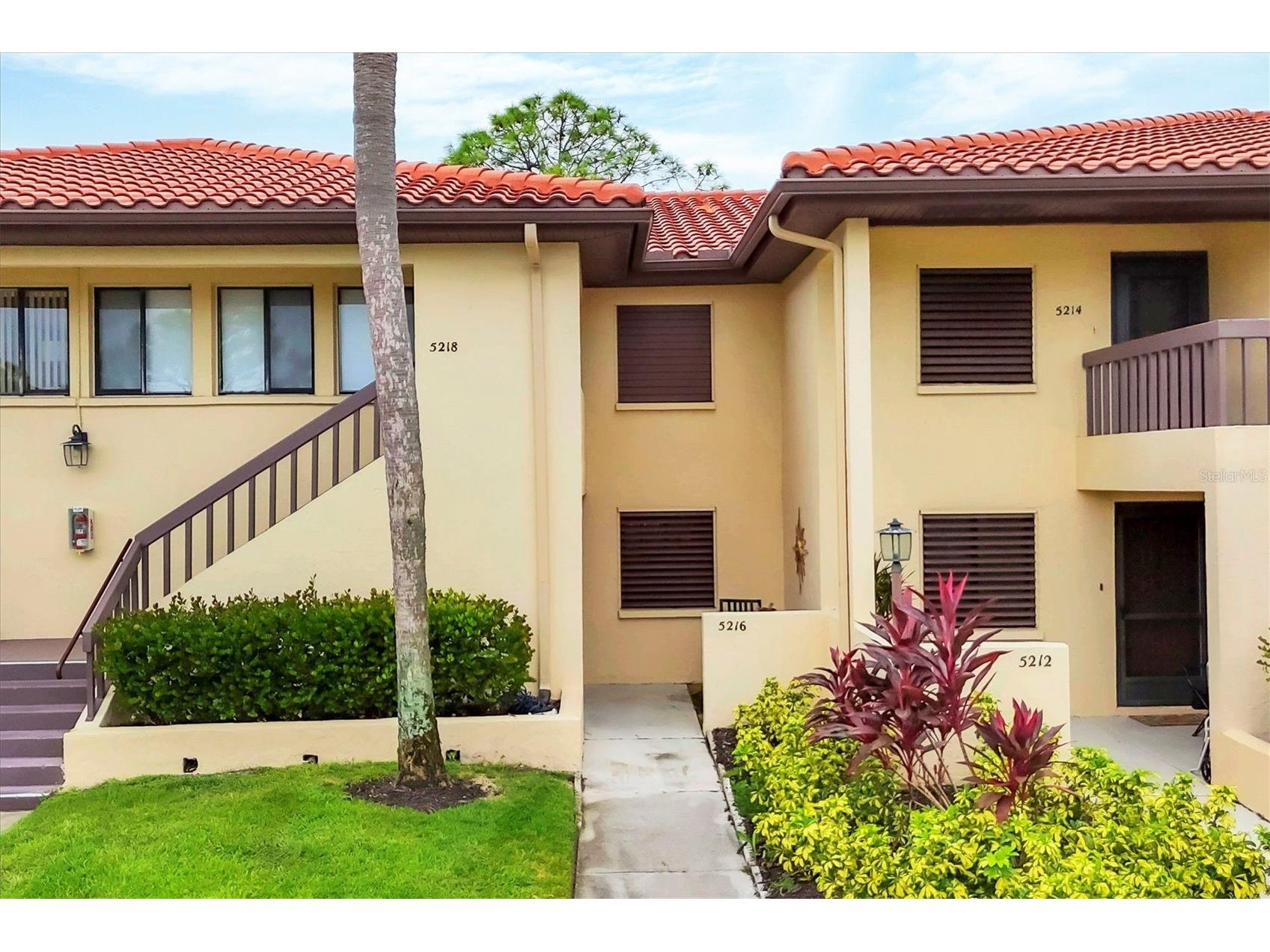 5216 Lake Village Drive #71 Sarasota FL 34235 A4664785 image6