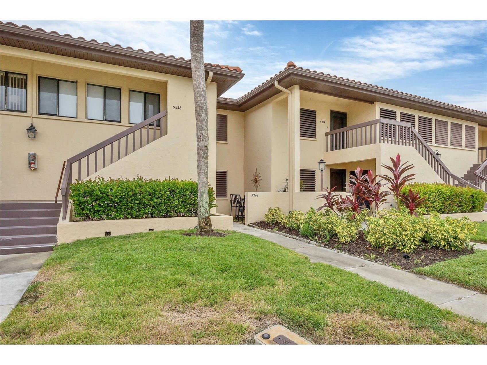 5216 Lake Village Drive #71 Sarasota FL 34235 A4664785 image8