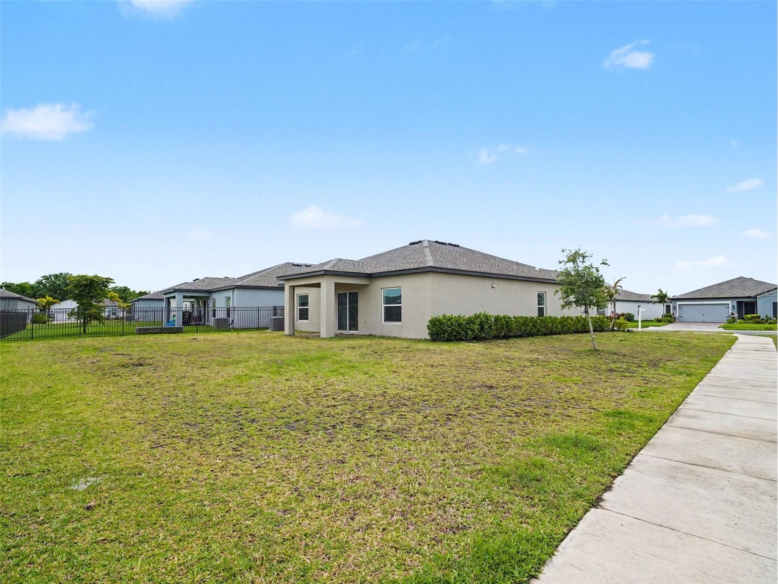 5216 Senza Trail Palmetto FL 34221 TB8507694 image20