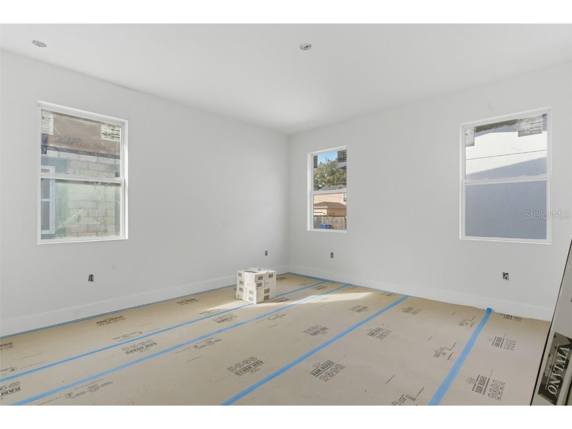 5217 4th Avenue S Saint Petersburg FL 33707 TB8432739 image16