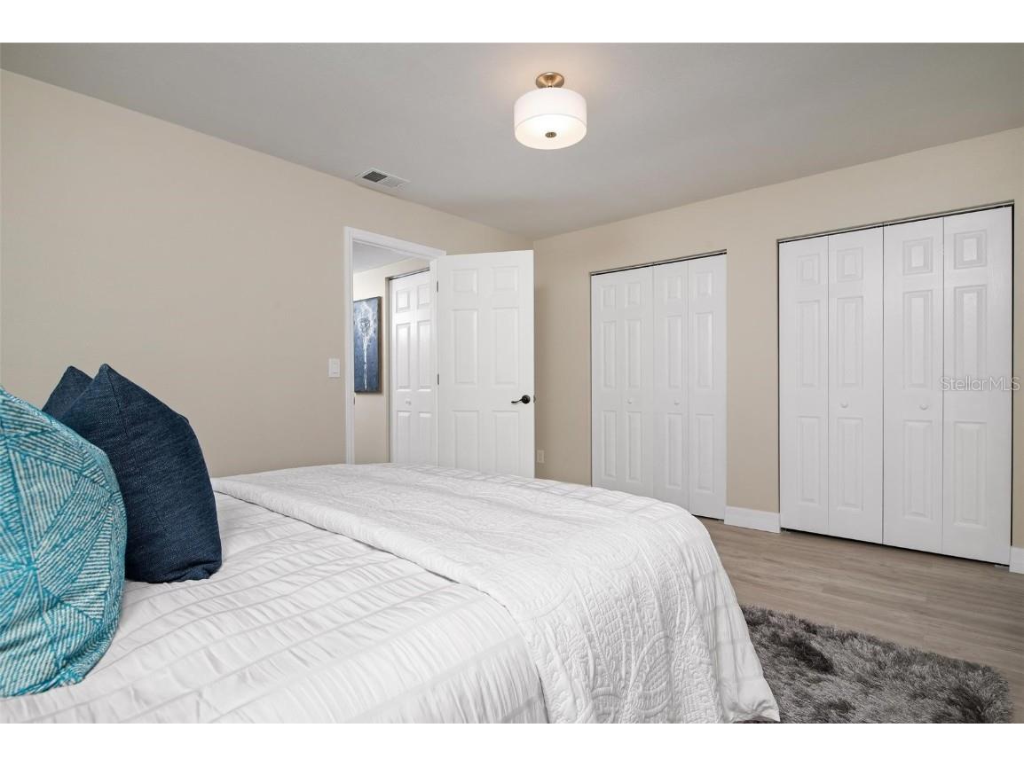 5217 81st Street N #14 Saint Petersburg FL 33709 A4667035 image10