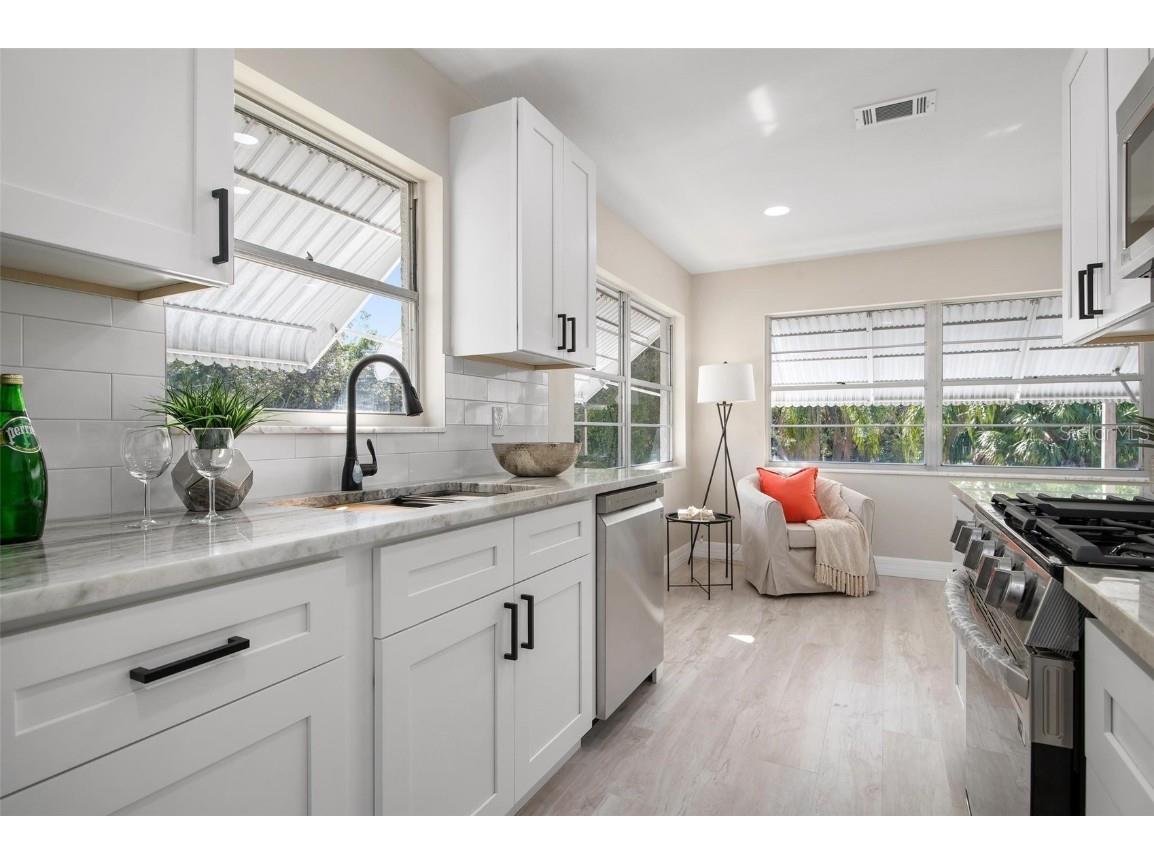 5217 81st Street N #14 Saint Petersburg FL 33709 A4667035 image4