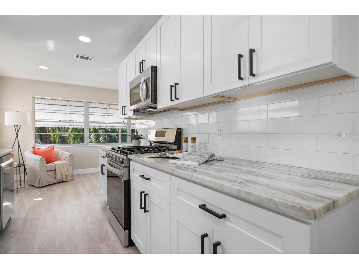 5217 81st Street N #14 Saint Petersburg FL 33709 A4667035 image5