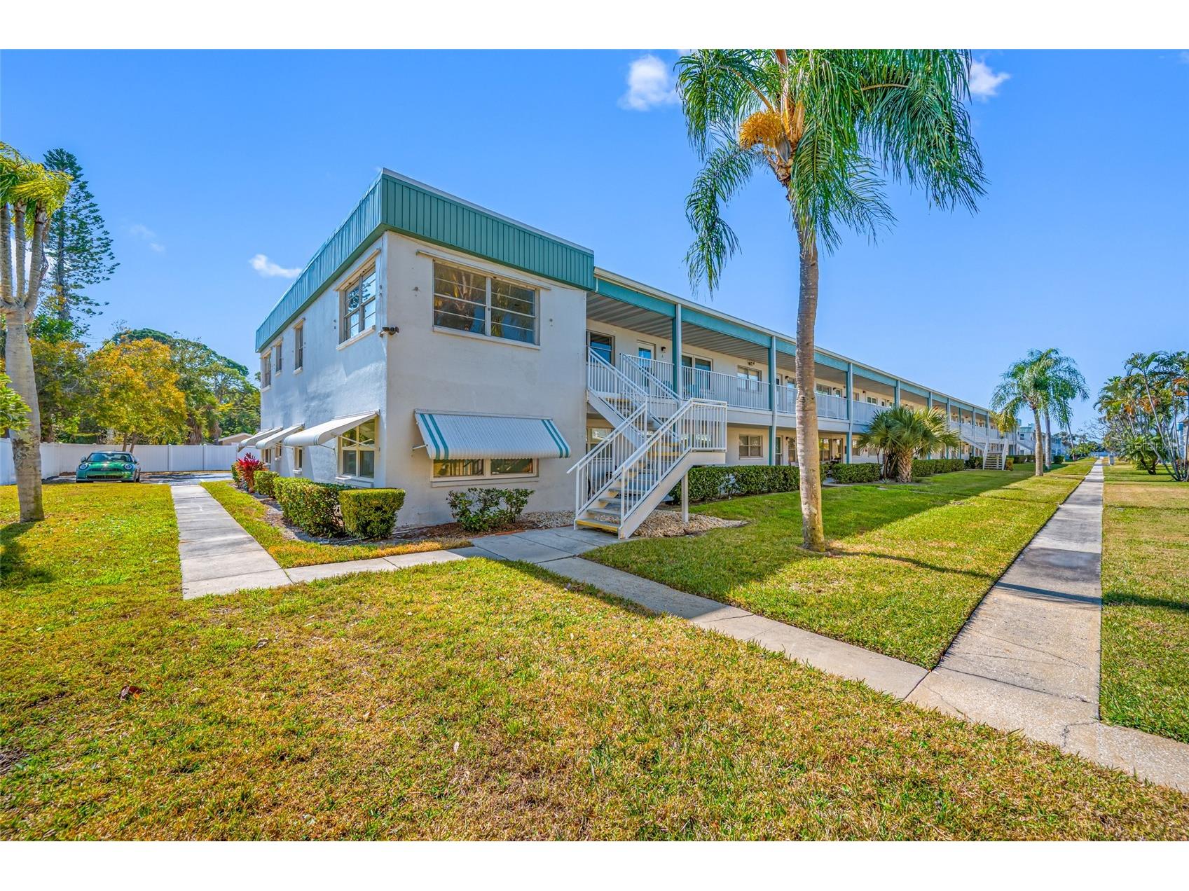 5217 81st Street N #16 Saint Petersburg FL 33709 TB8475931 image1