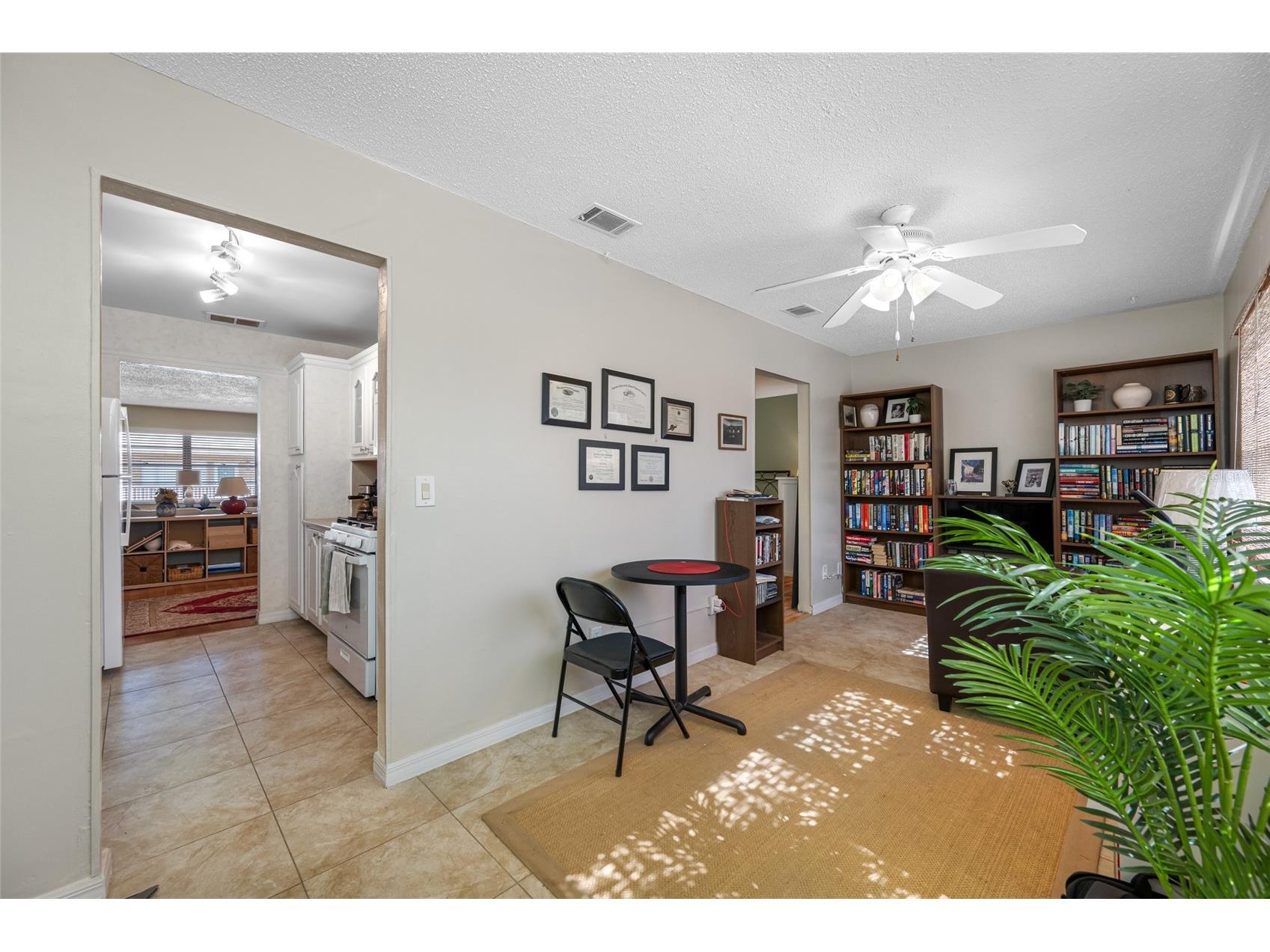 5217 81st Street N #16 Saint Petersburg FL 33709 TB8475931 image24