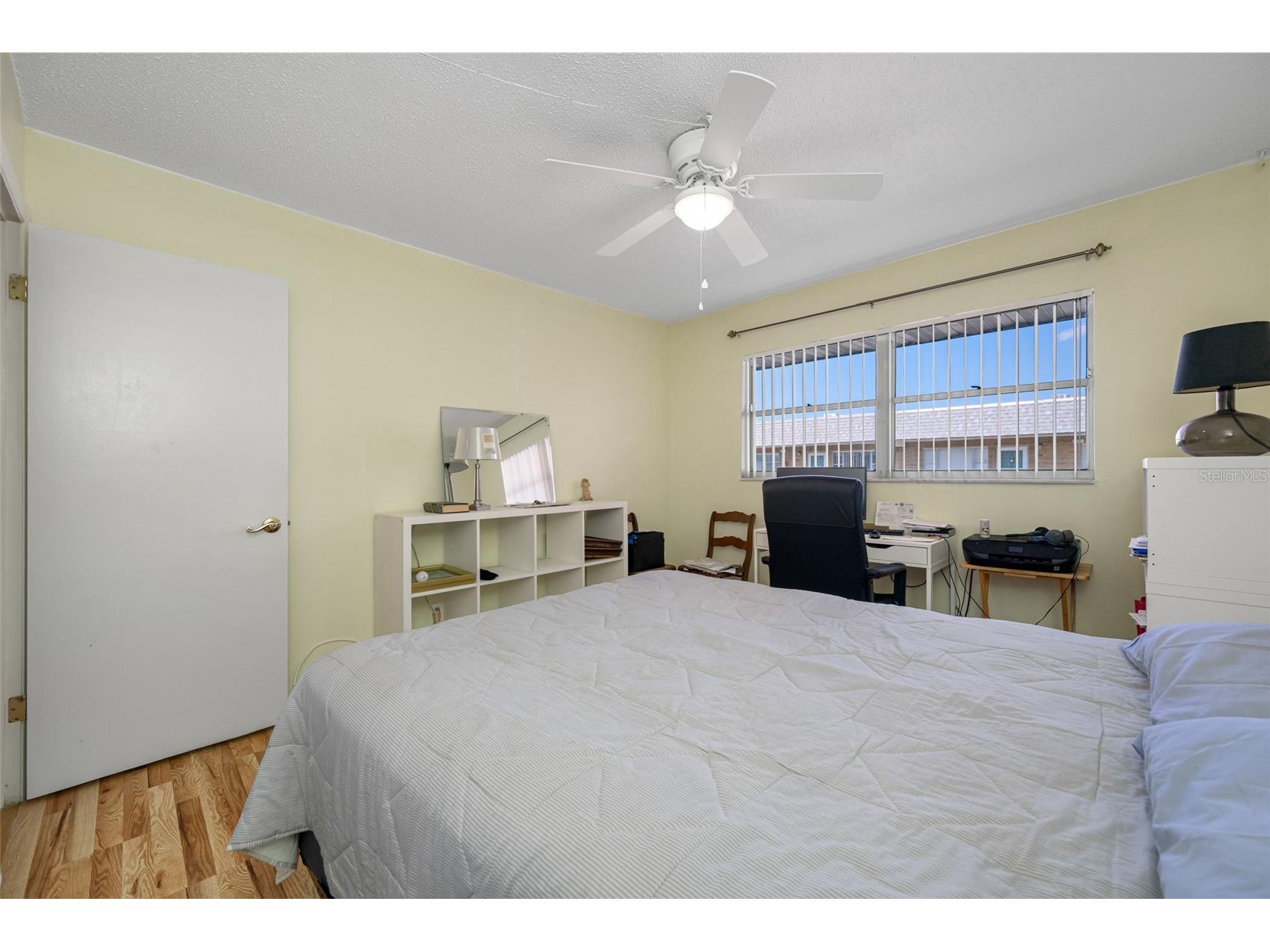 5217 81st Street N #16 Saint Petersburg FL 33709 TB8475931 image28