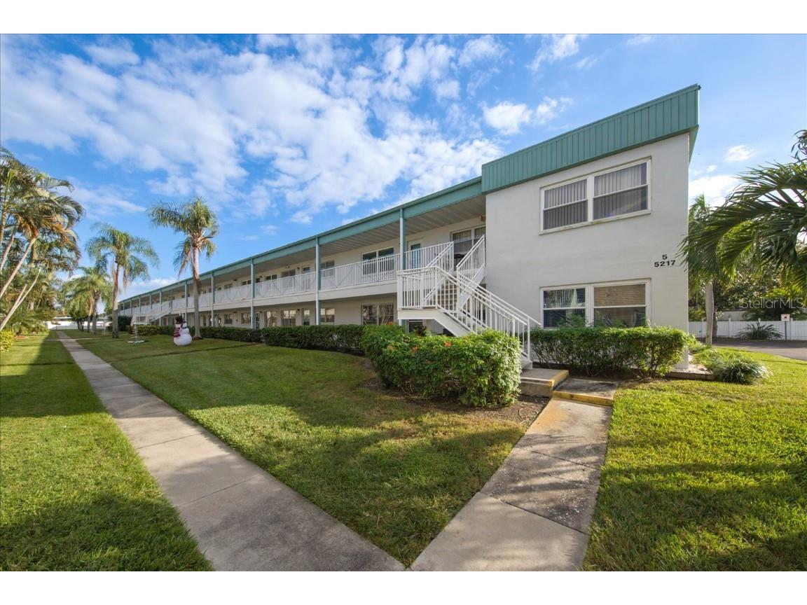 5217 81st Street N #22 Saint Petersburg FL 33709 U8184548 image1
