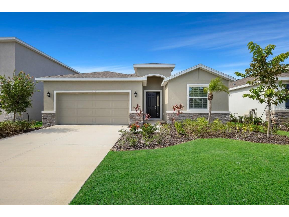 5217 Grove Mill Loop Bradenton FL 34211 - COMMUNITY POND A4588920 image1