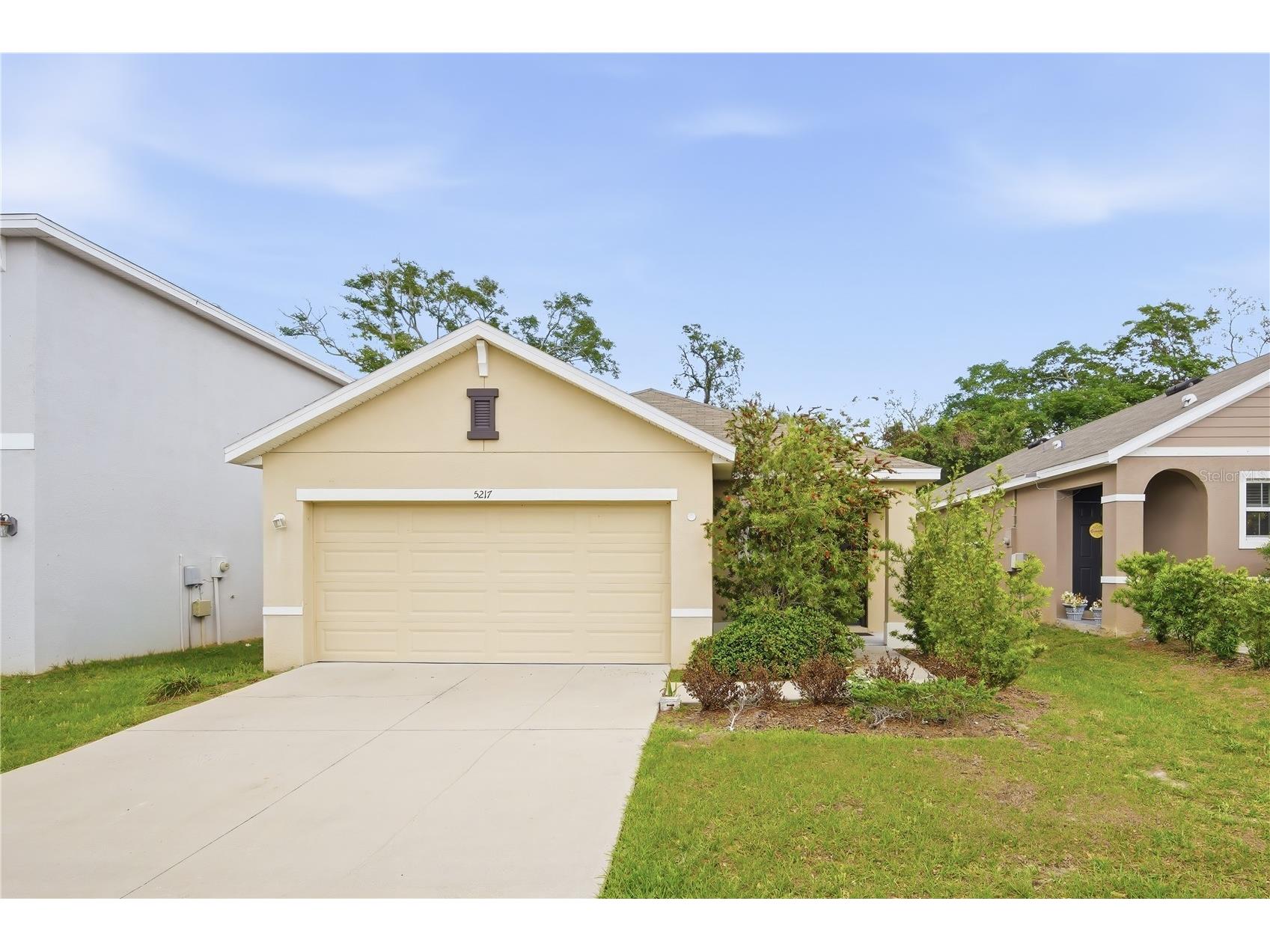 5217 Hillside Meadow Place Tampa FL 33610 TB8497556 image1