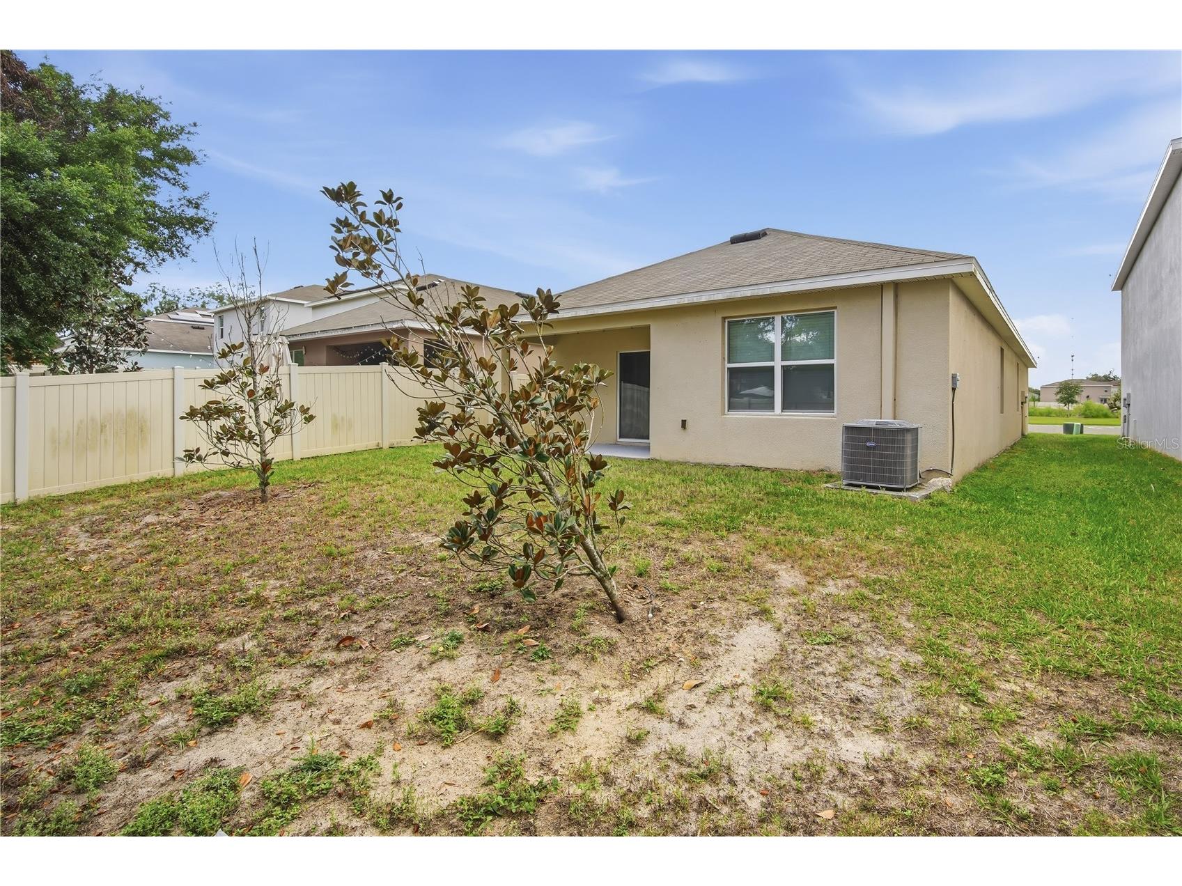 5217 Hillside Meadow Place Tampa FL 33610 TB8497556 image23