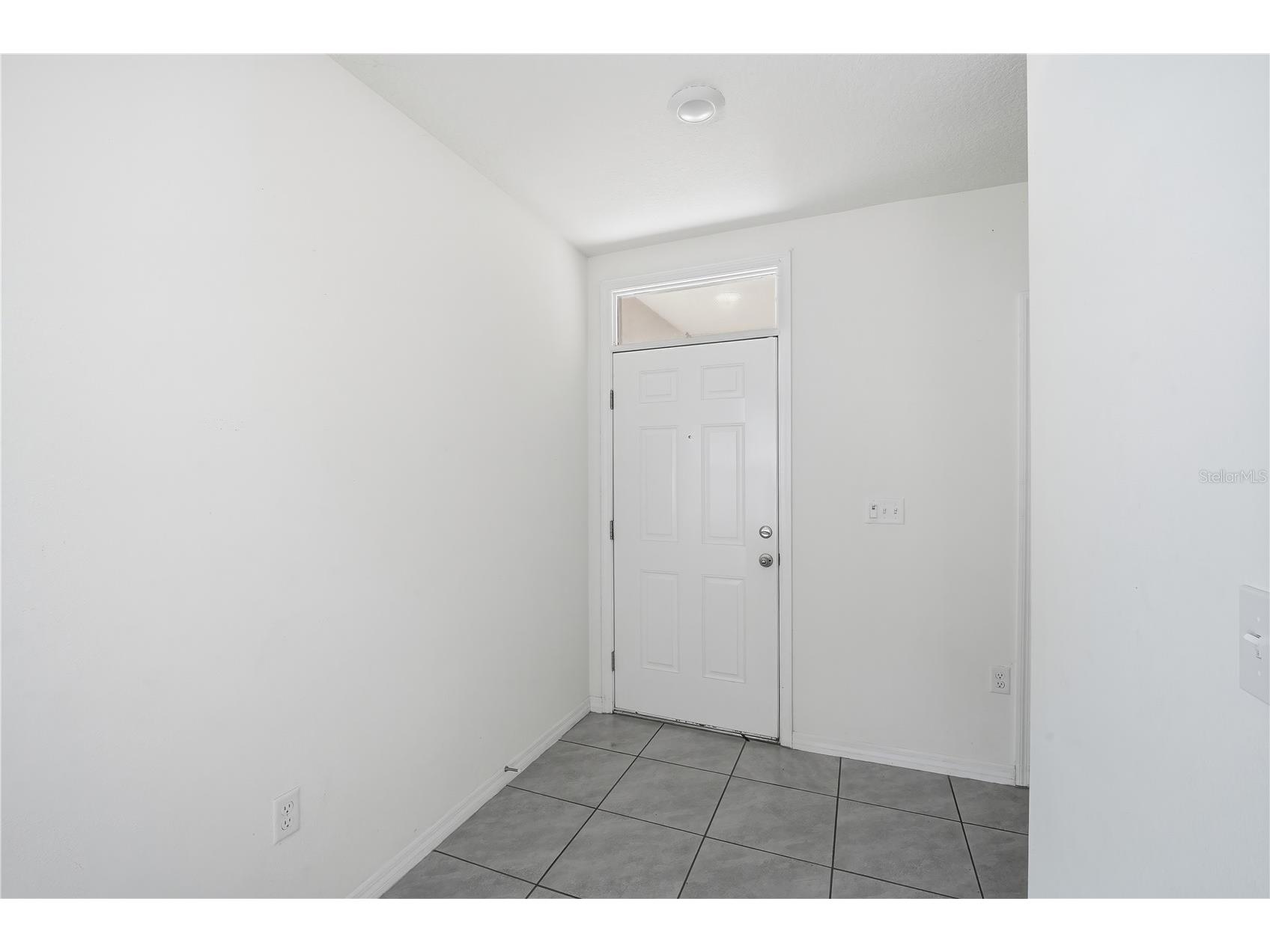 5217 Hillside Meadow Place Tampa FL 33610 TB8497556 image4