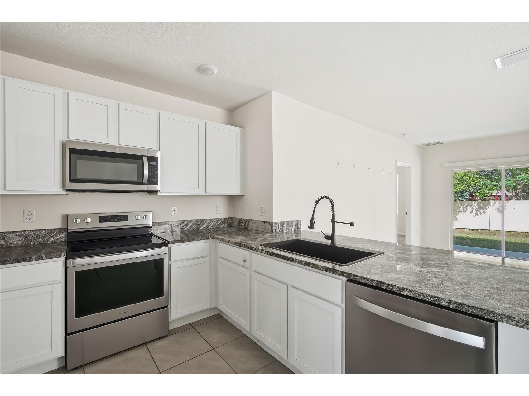 5217 Hillside Meadow Place Tampa FL 33610 TB8497556 image8