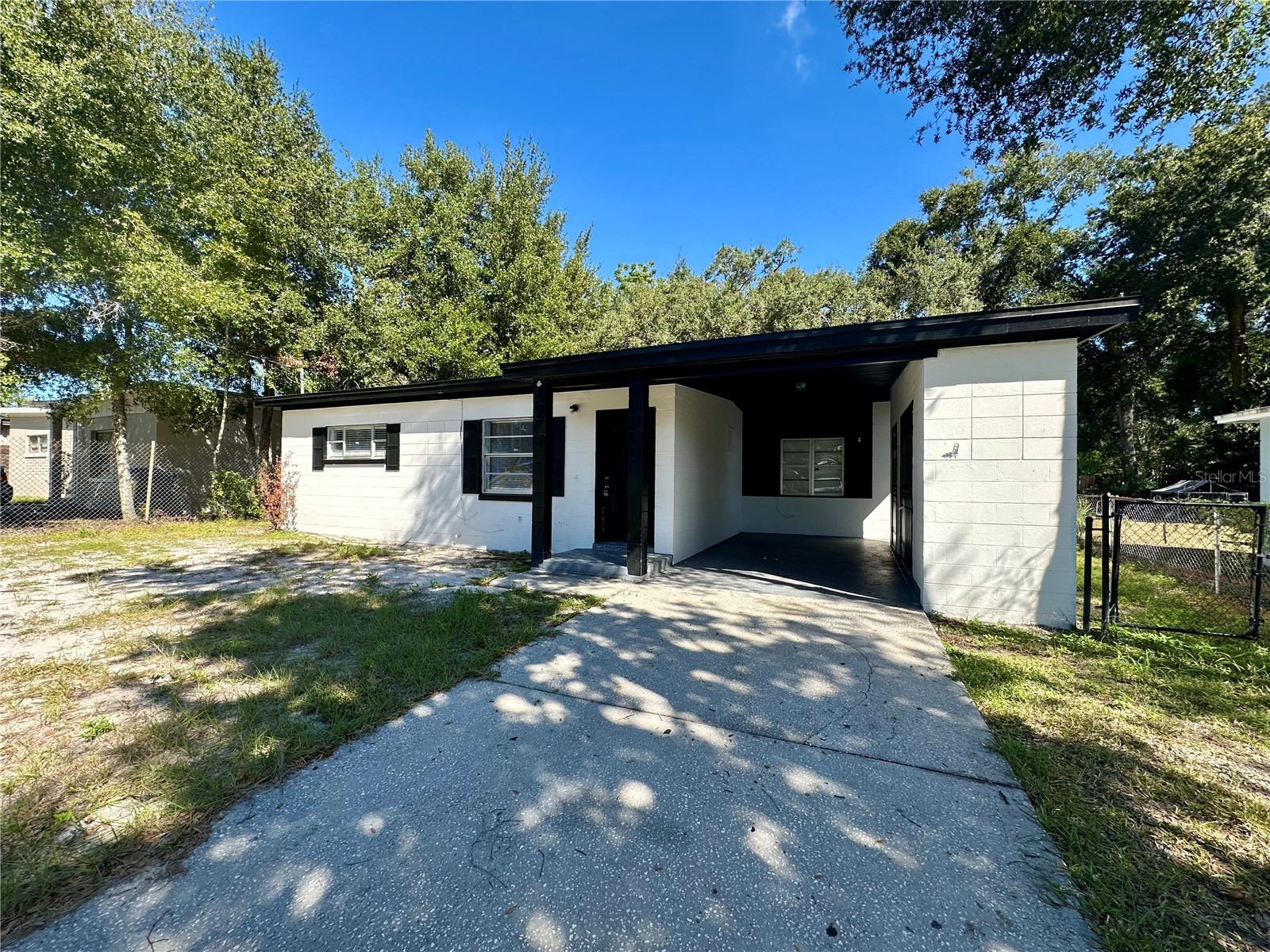 5217 Montague Place Orlando FL 32808 OM711688 image1