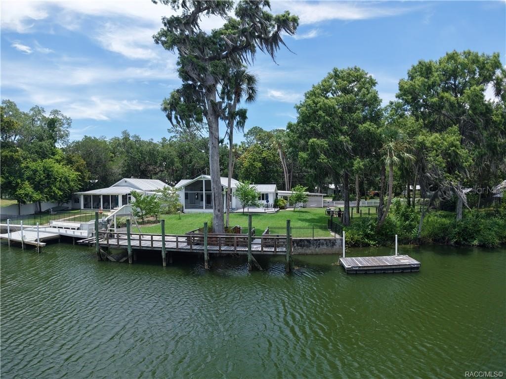 5217 Riverside Drive Yankeetown FL 34498 OM706314 image1