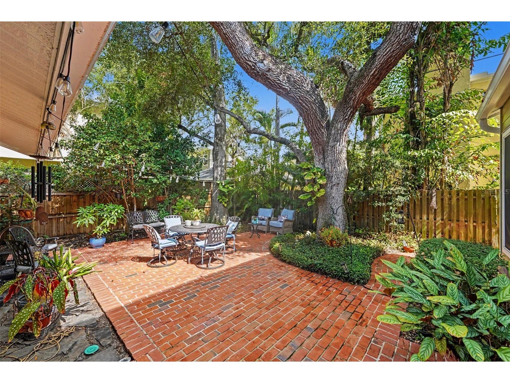 5217 S Crescent Dr Tampa FL 33611 TB8526512 image28