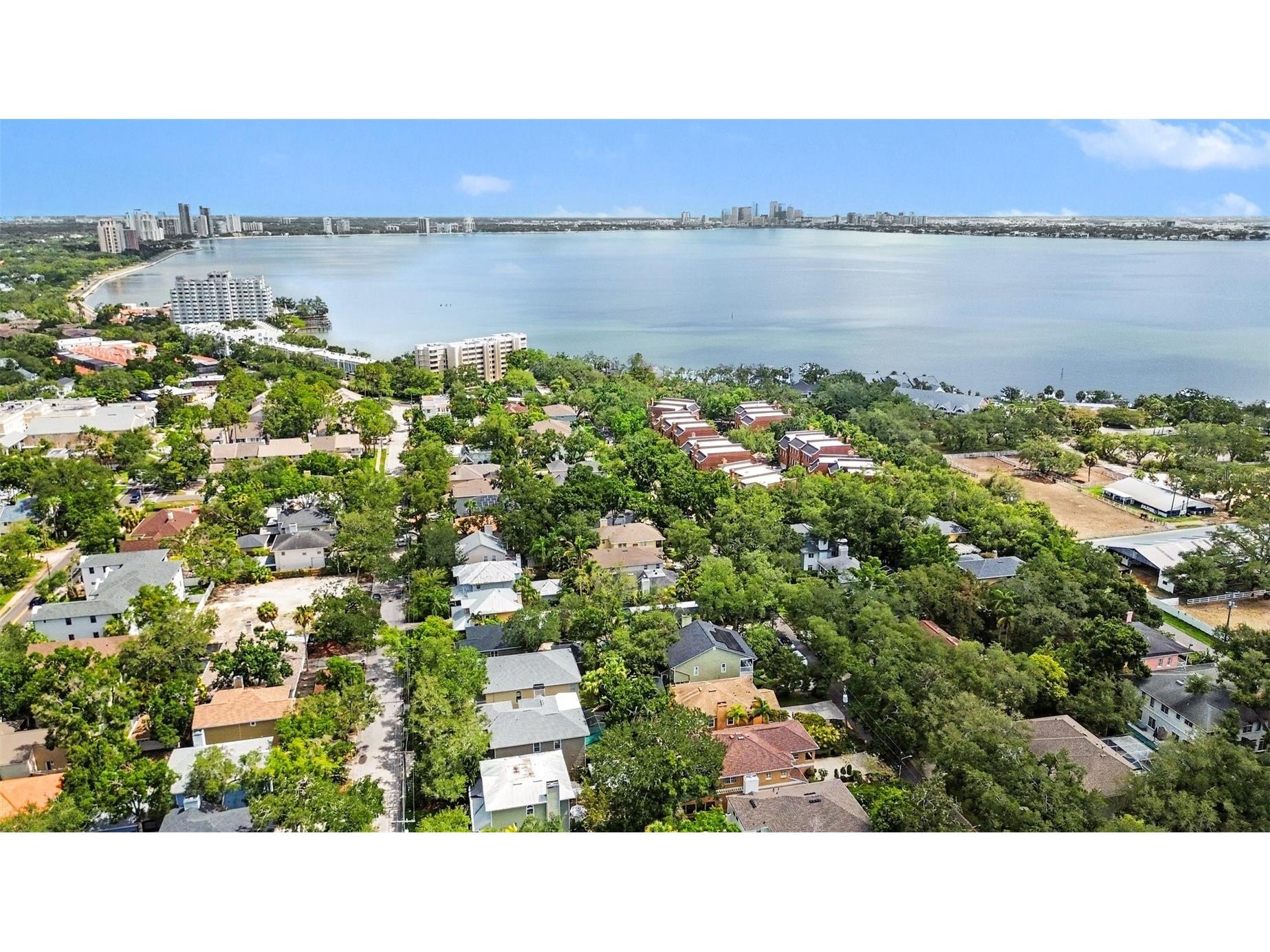 5217 S Crescent Dr Tampa FL 33611 TB8526512 image5