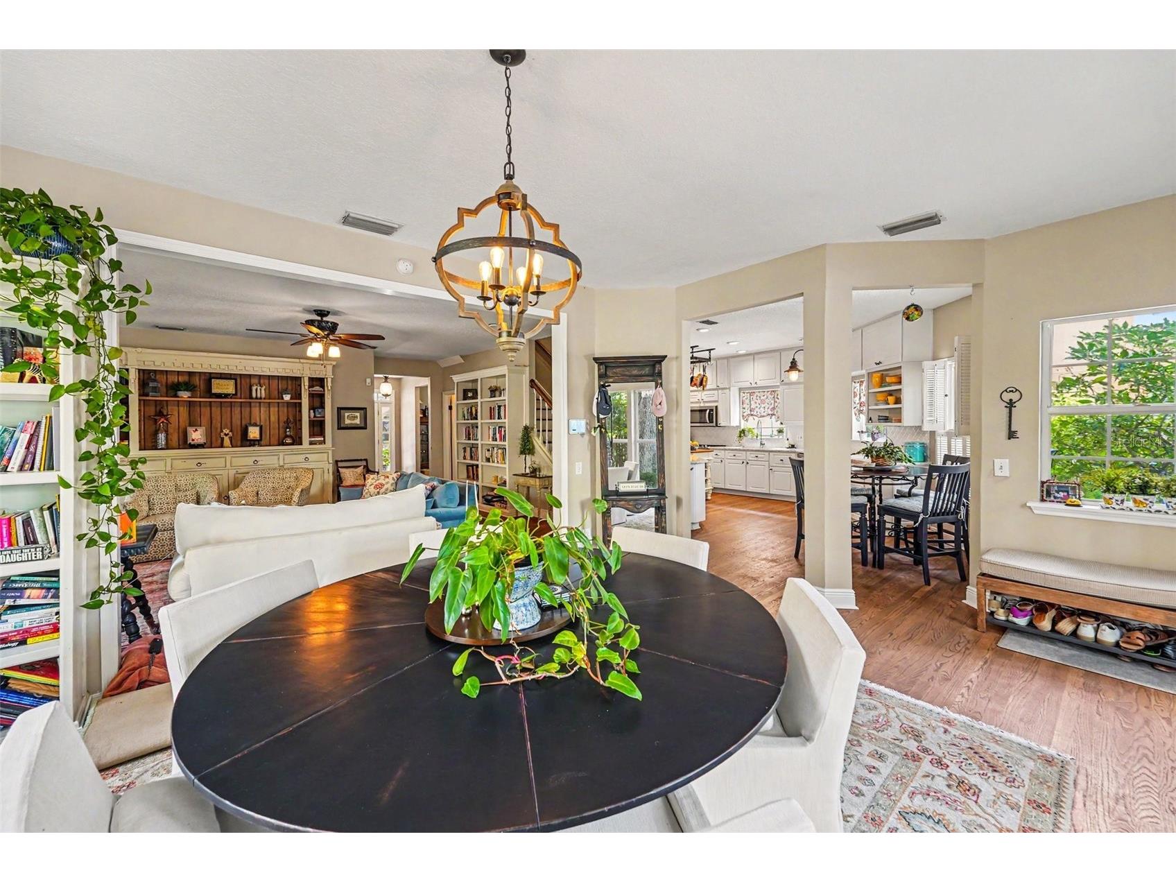 5217 S Crescent Dr Tampa FL 33611 TB8526512 image8