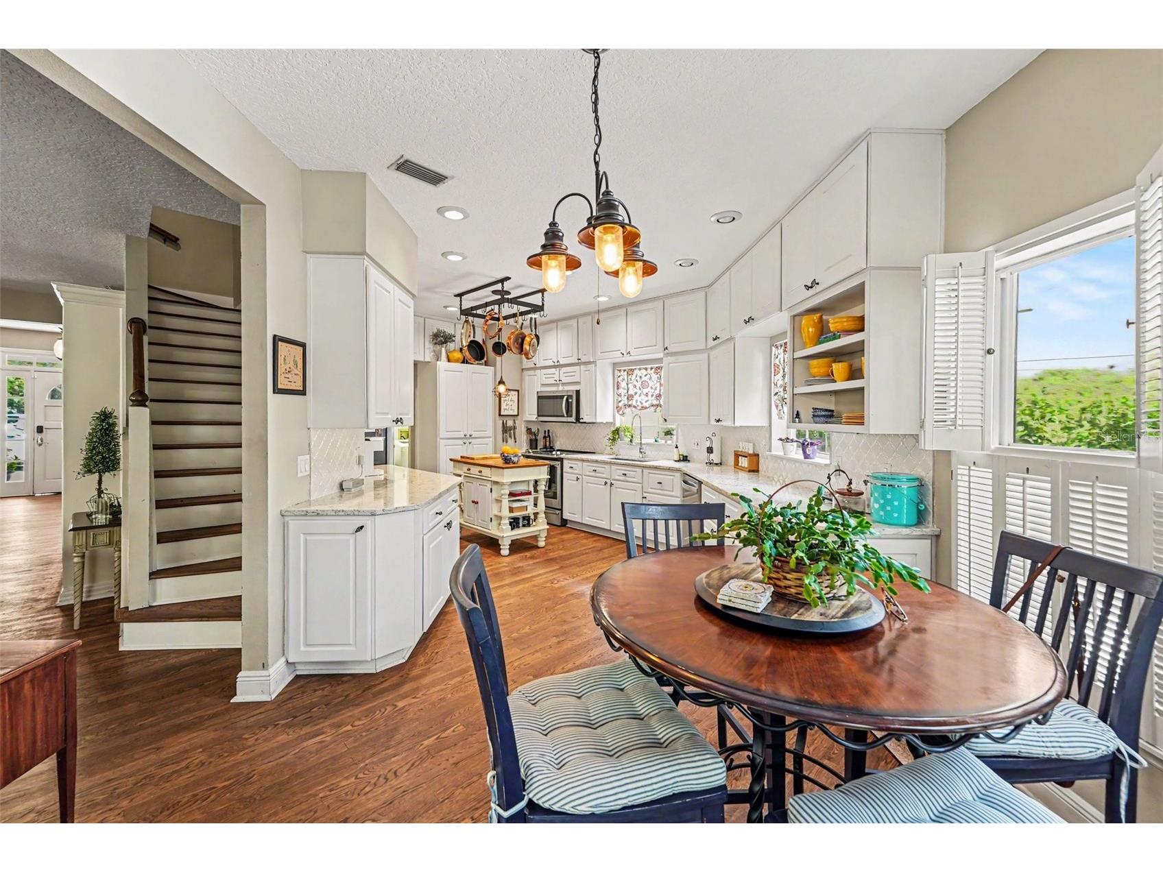 5217 S Crescent Dr Tampa FL 33611 TB8526512 image9