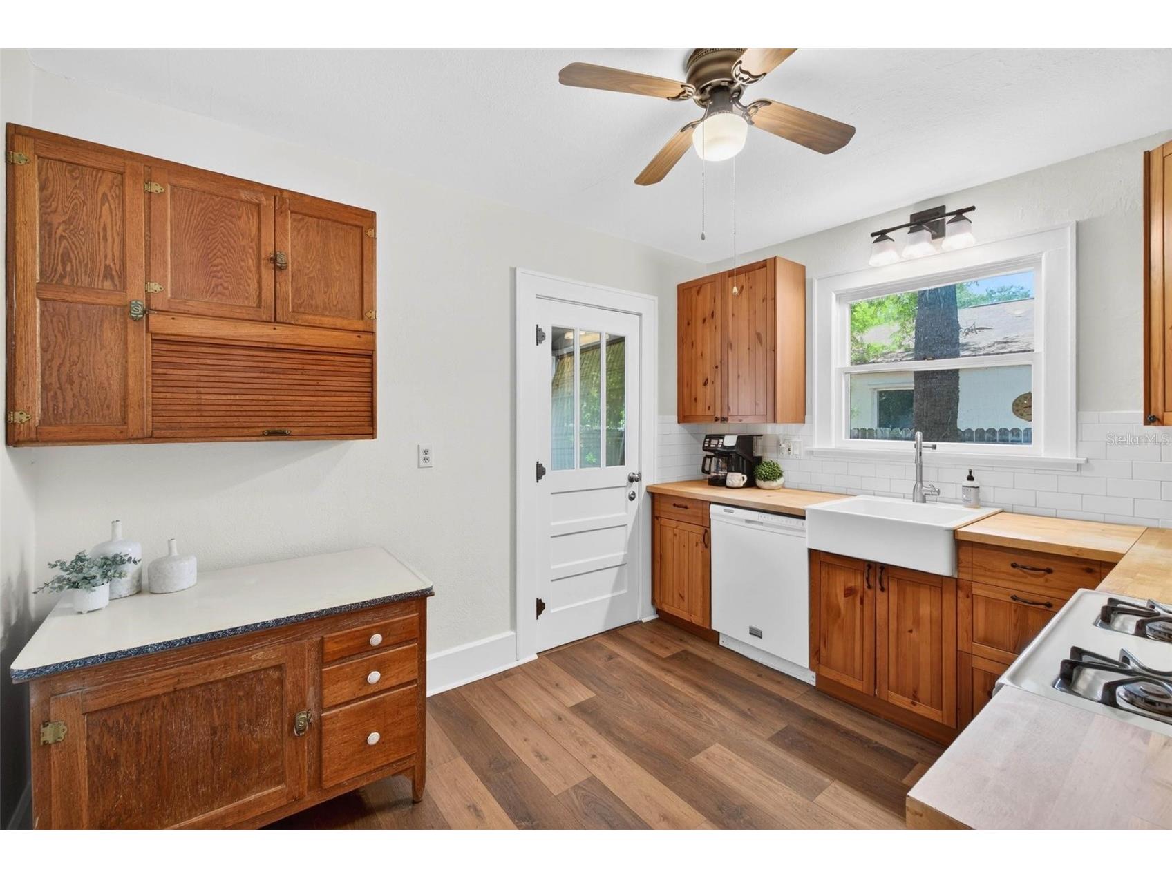 5218 1st Avenue S Saint Petersburg FL 33707 TB8498818 image15