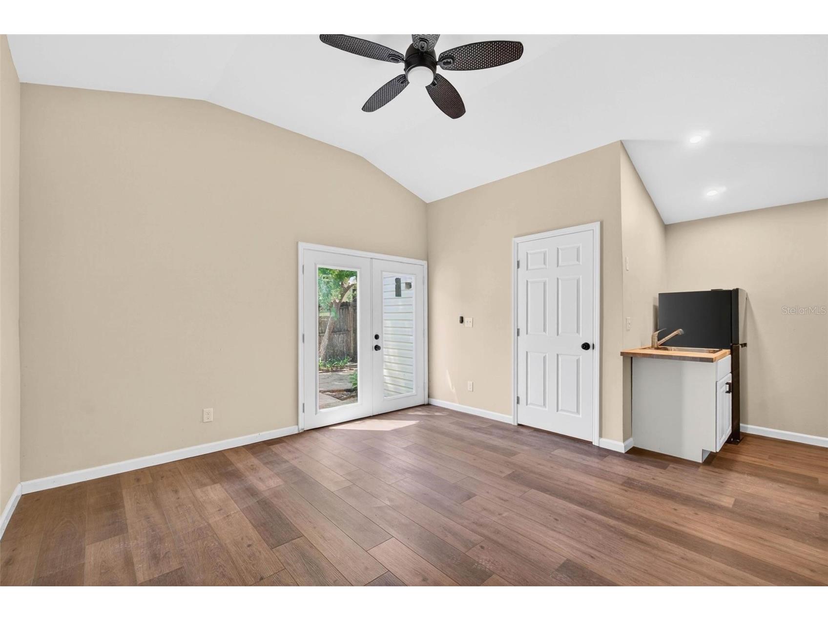 5218 1st Avenue S Saint Petersburg FL 33707 TB8498818 image22