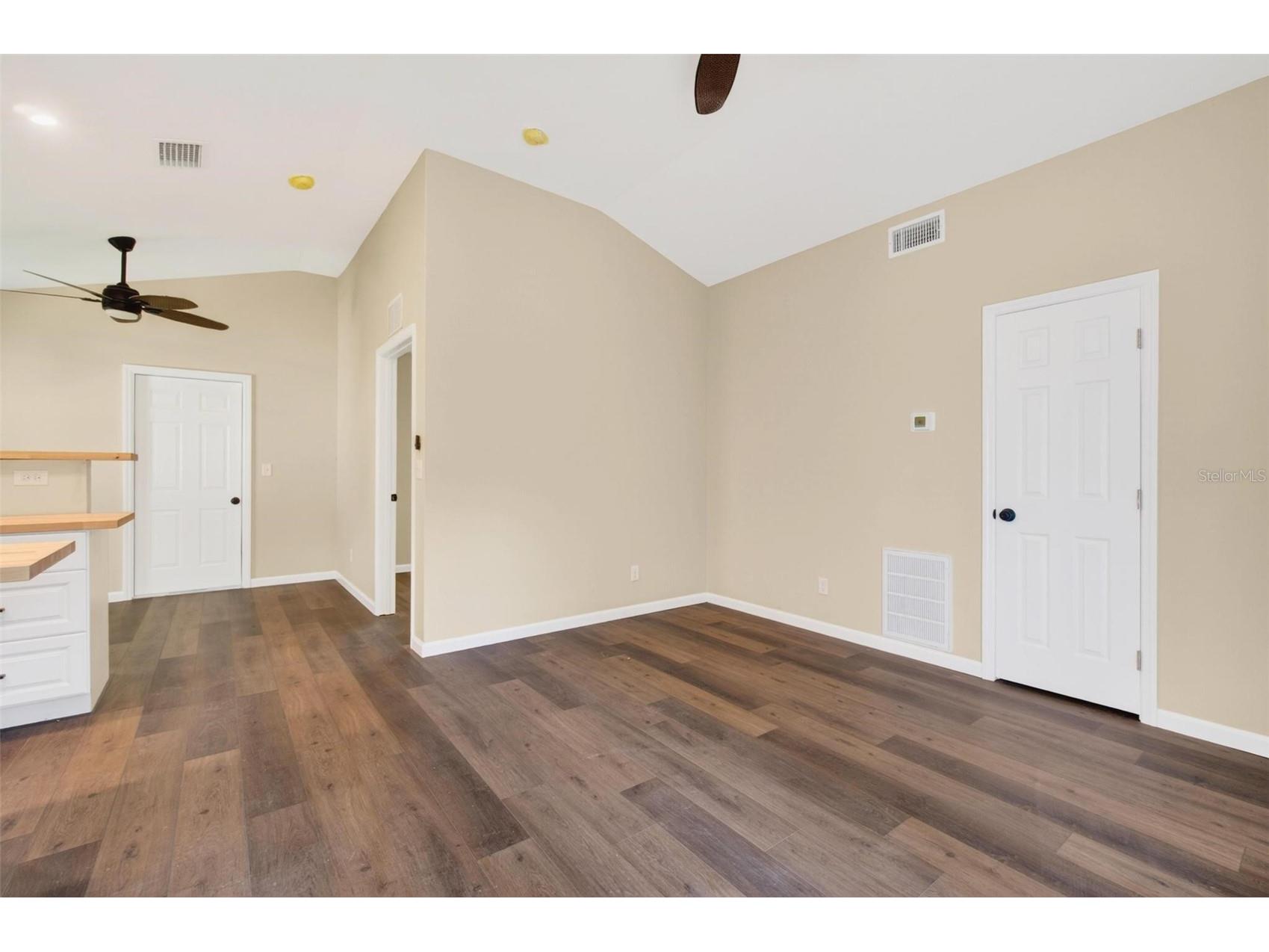 5218 1st Avenue S Saint Petersburg FL 33707 TB8498818 image26