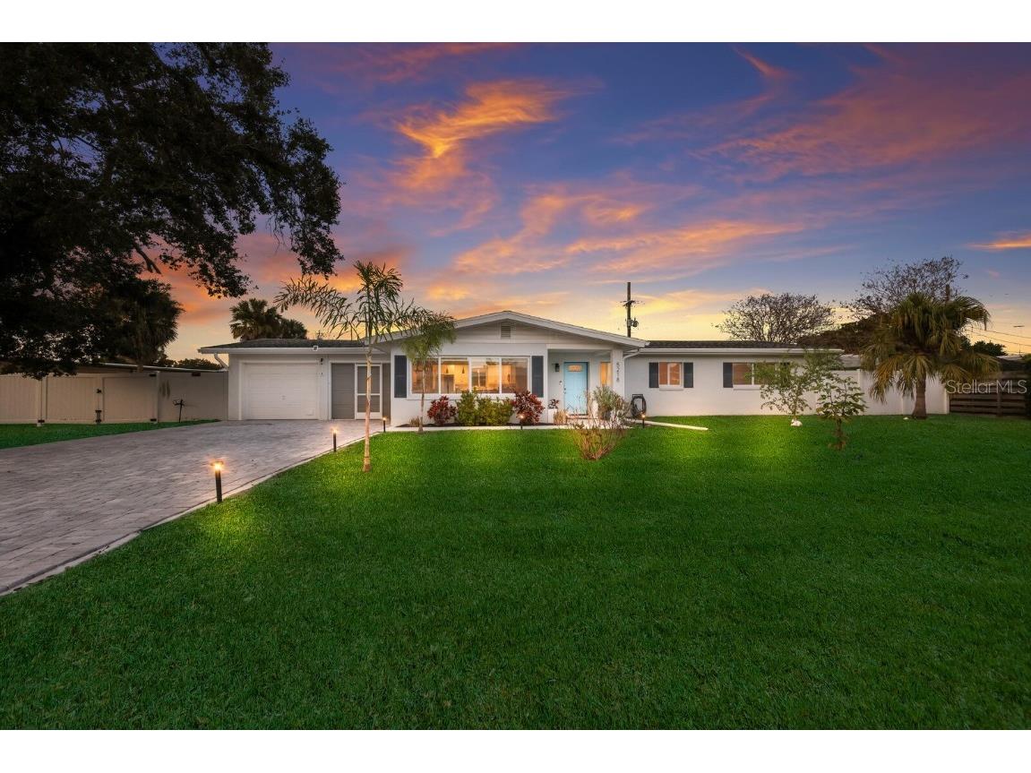 5218 6th Avenue Drive W Bradenton FL 34209 A4596684 image1