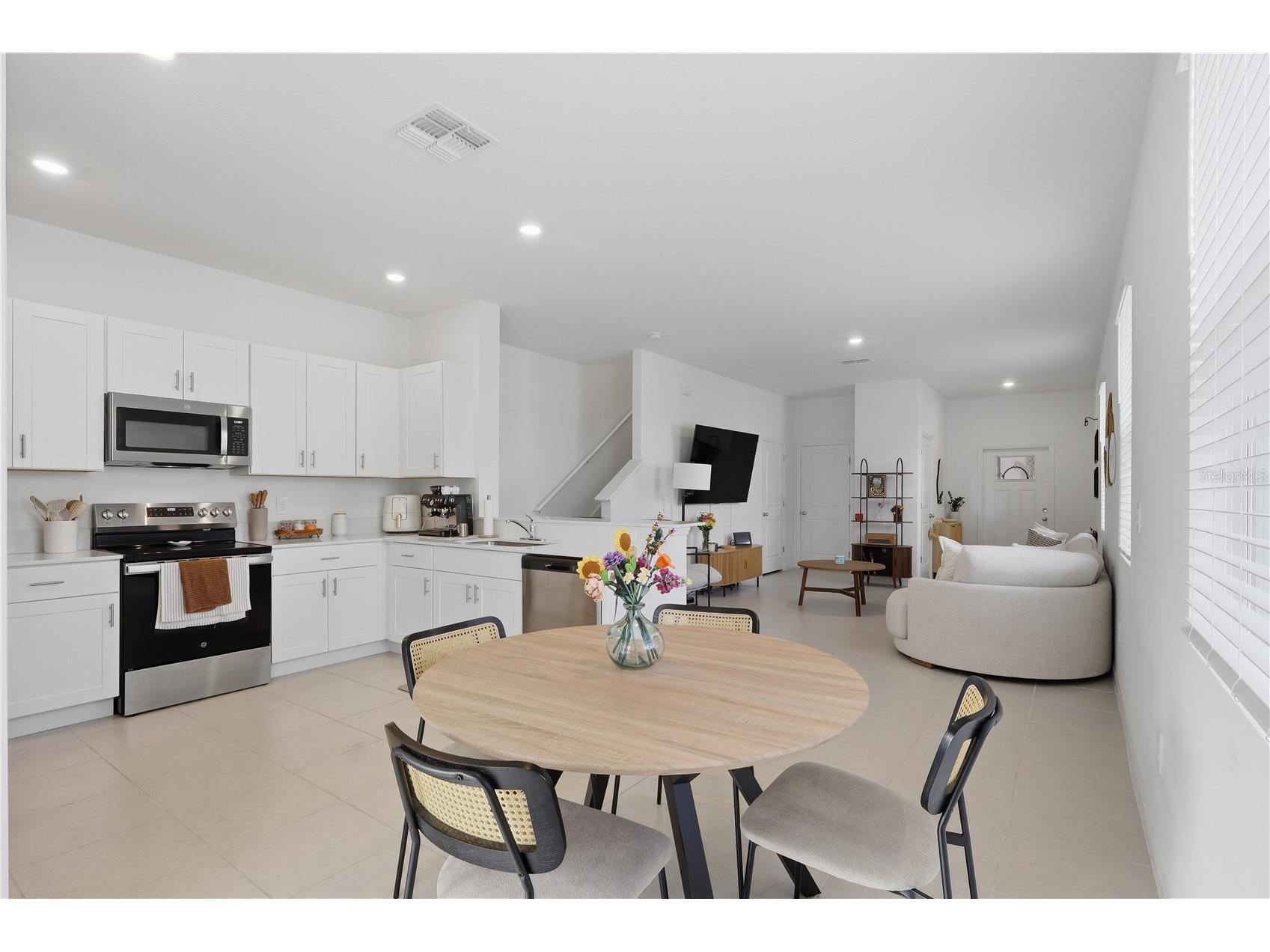 5218 Meyer Bessie Street Zephyrhills FL 33541 TB8502425 image9