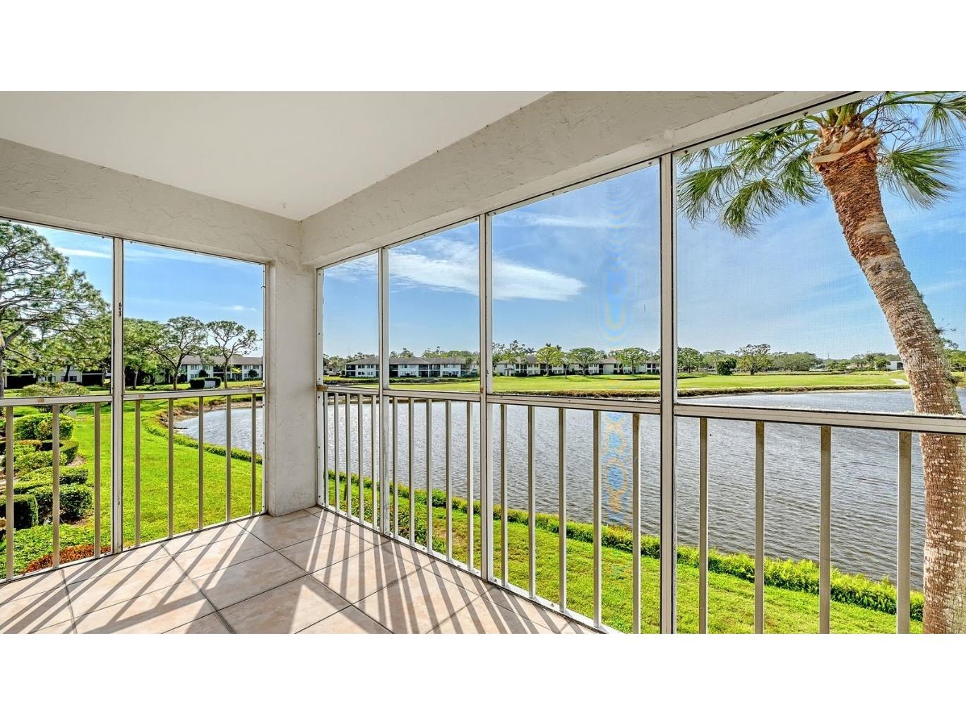 5218 Wedgewood Lane #72 Sarasota FL 34235 A4634137 image1