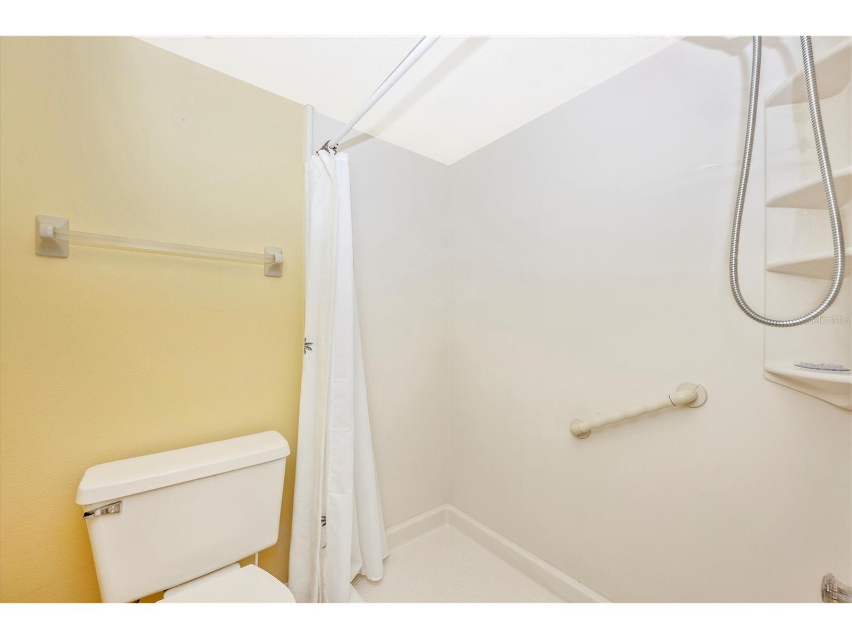 5219 Lake Village Drive #21 Sarasota FL 34235 A4677696 image28