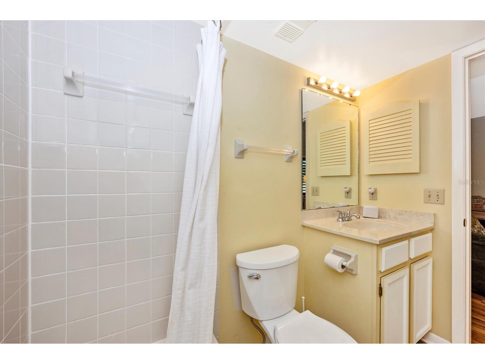 5219 Lake Village Drive #21 Sarasota FL 34235 A4677696 image33