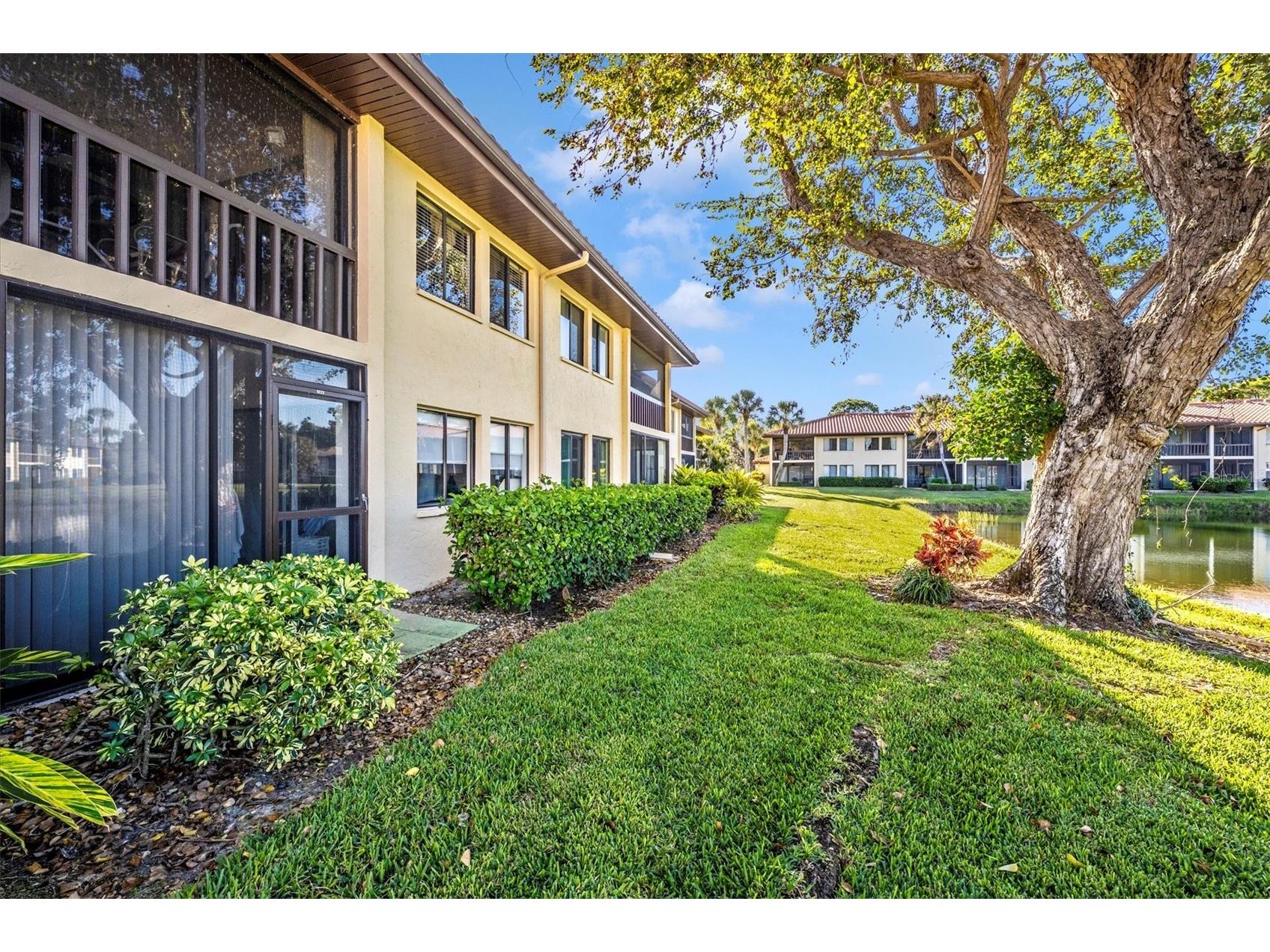 5219 Lake Village Drive #21 Sarasota FL 34235 A4677696 image39