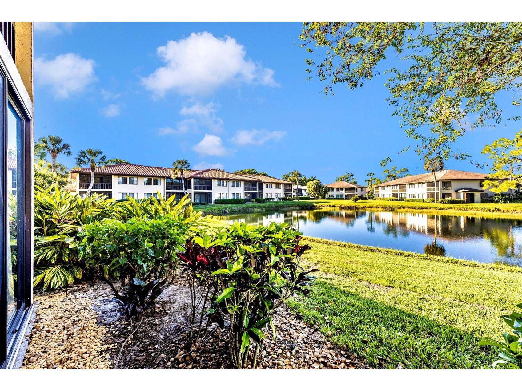 5219 Lake Village Drive #21 Sarasota FL 34235 A4677696 image42