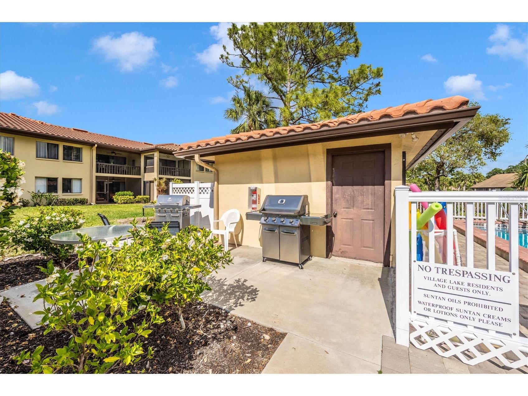 5219 Lake Village Drive #21 Sarasota FL 34235 A4677696 image9