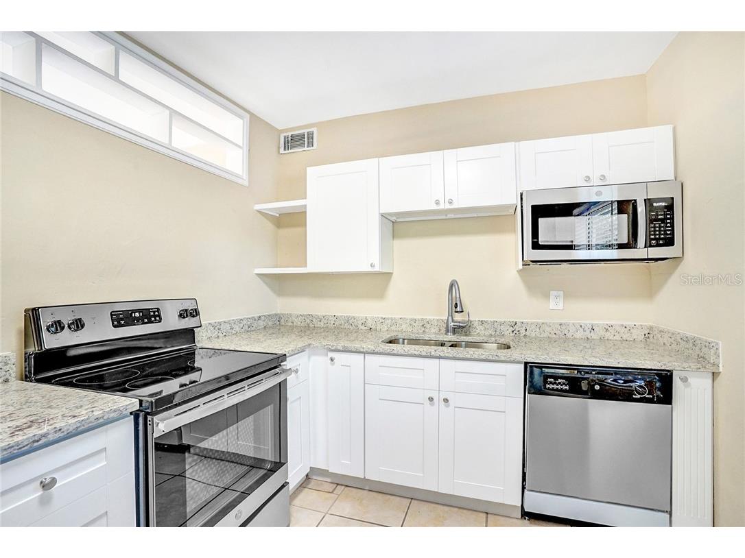 5219 Montague Place Orlando FL 32808 O5829109 image7