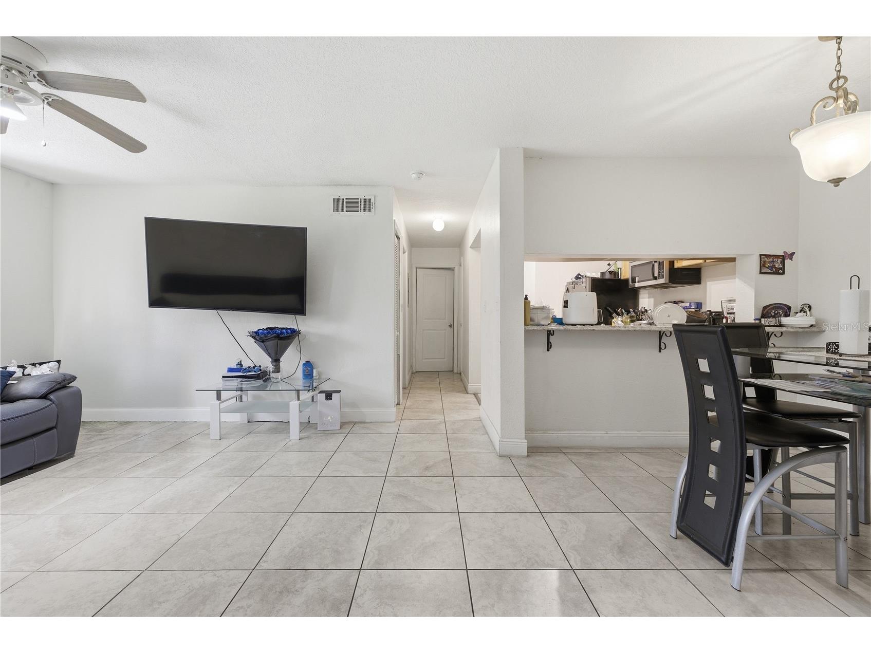 5219 Via Hacienda Circle #B111 Orlando FL 32839 O6415444 image6