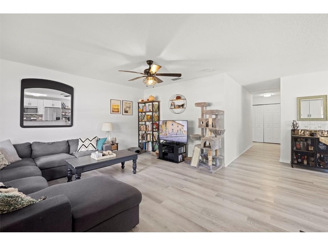 522 28th Avenue S Saint Petersburg FL 33705 TB8440645 image2