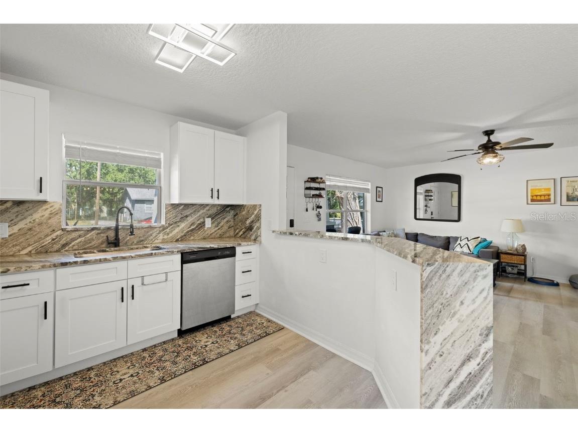 522 28th Avenue S Saint Petersburg FL 33705 TB8440645 image6