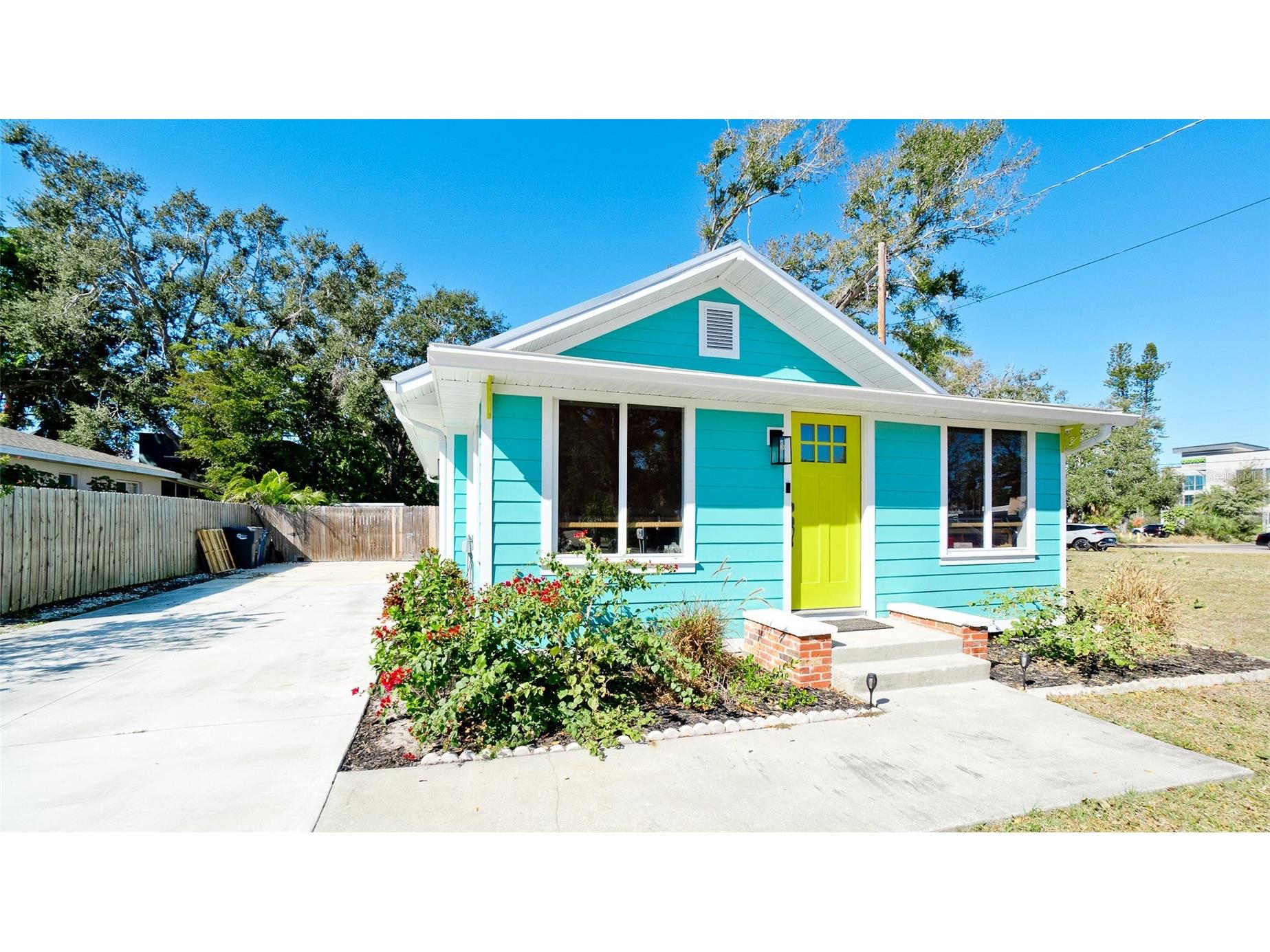 522 37th Street W Bradenton FL 34205 L4959225 image1