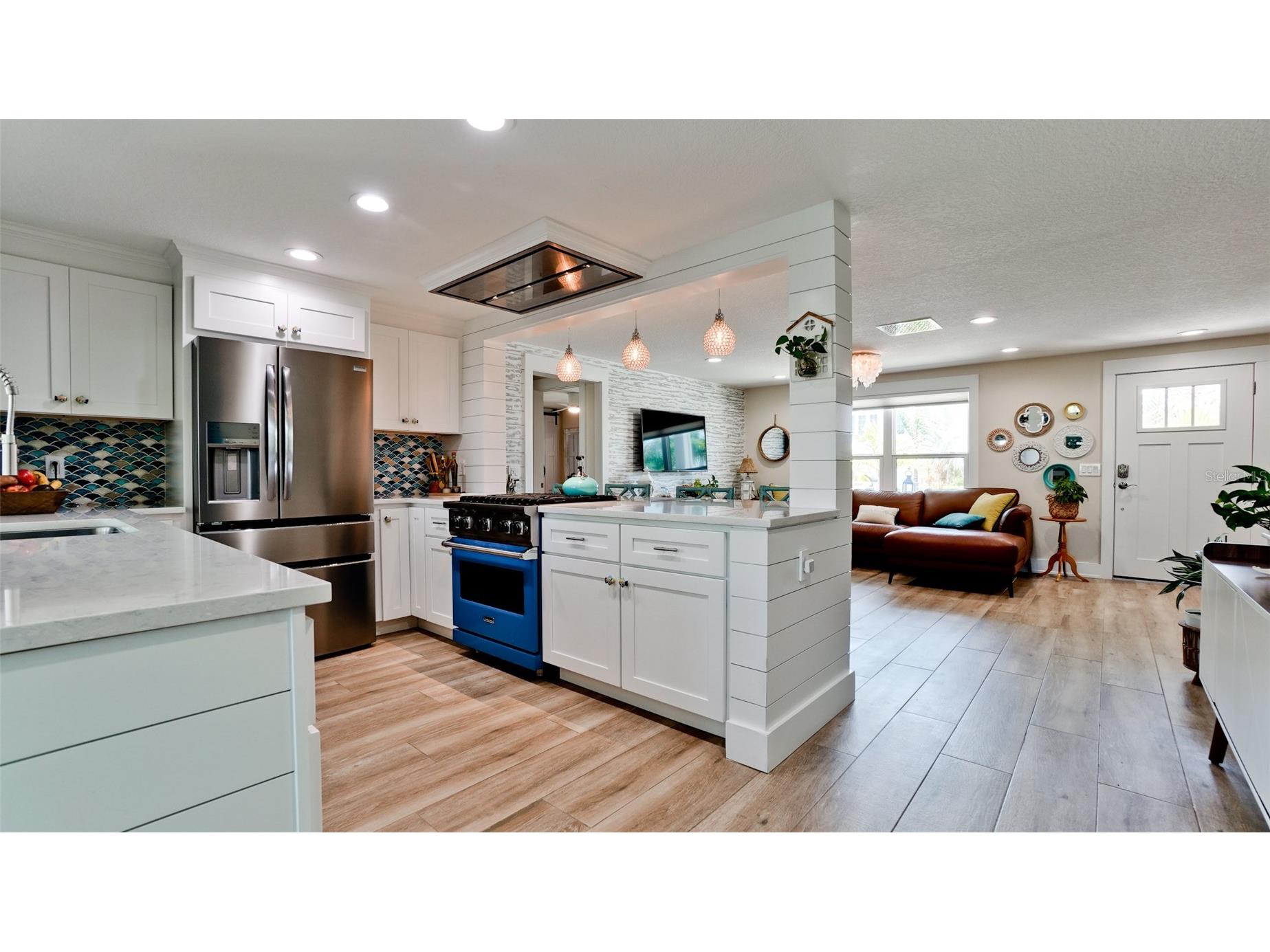 522 68th Street Holmes Beach FL 34217 L4962247 image8