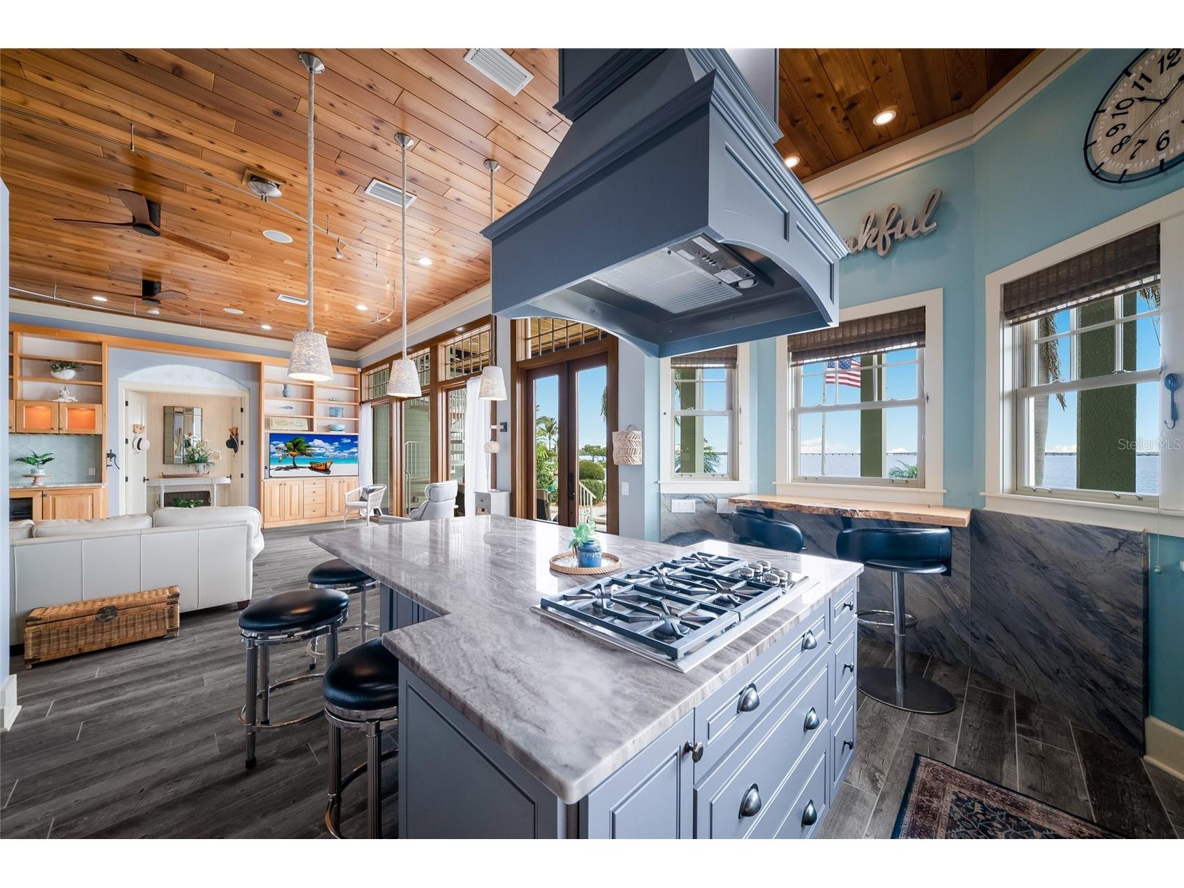 522 Bayview Drive Bradenton Beach FL 34217 A4695861 image16