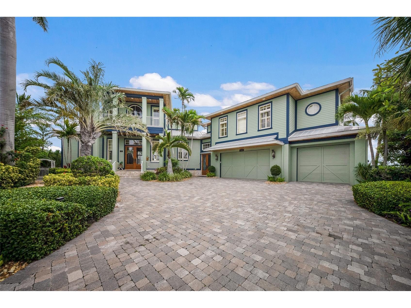 522 Bayview Drive Bradenton Beach FL 34217 A4695861 image2