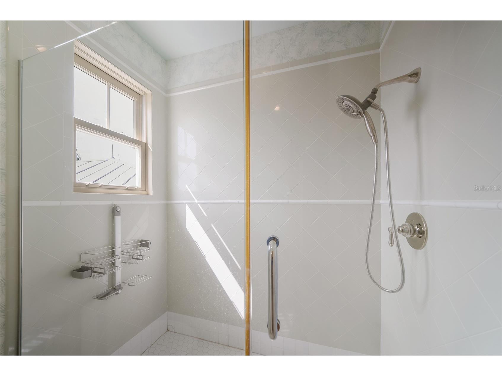 522 Bayview Drive Bradenton Beach FL 34217 A4695861 image39