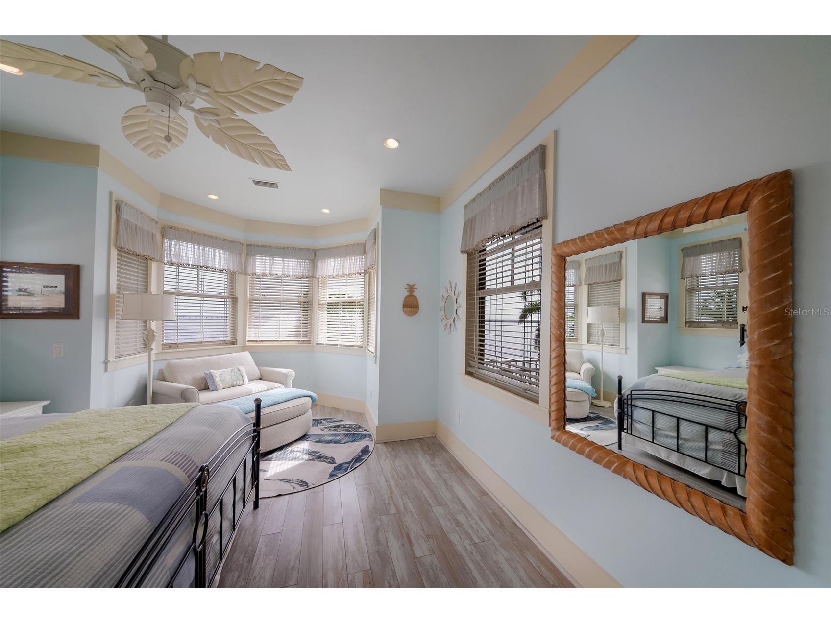 522 Bayview Drive Bradenton Beach FL 34217 A4695861 image49