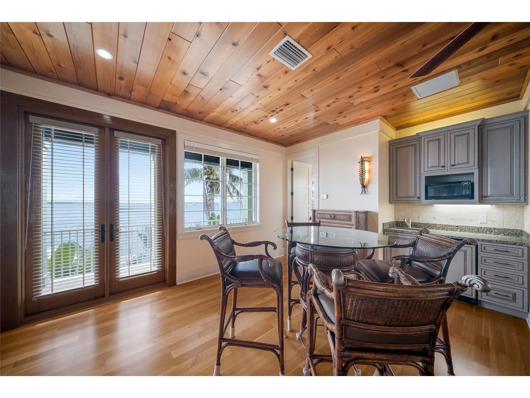 522 Bayview Drive Bradenton Beach FL 34217 A4695861 image57