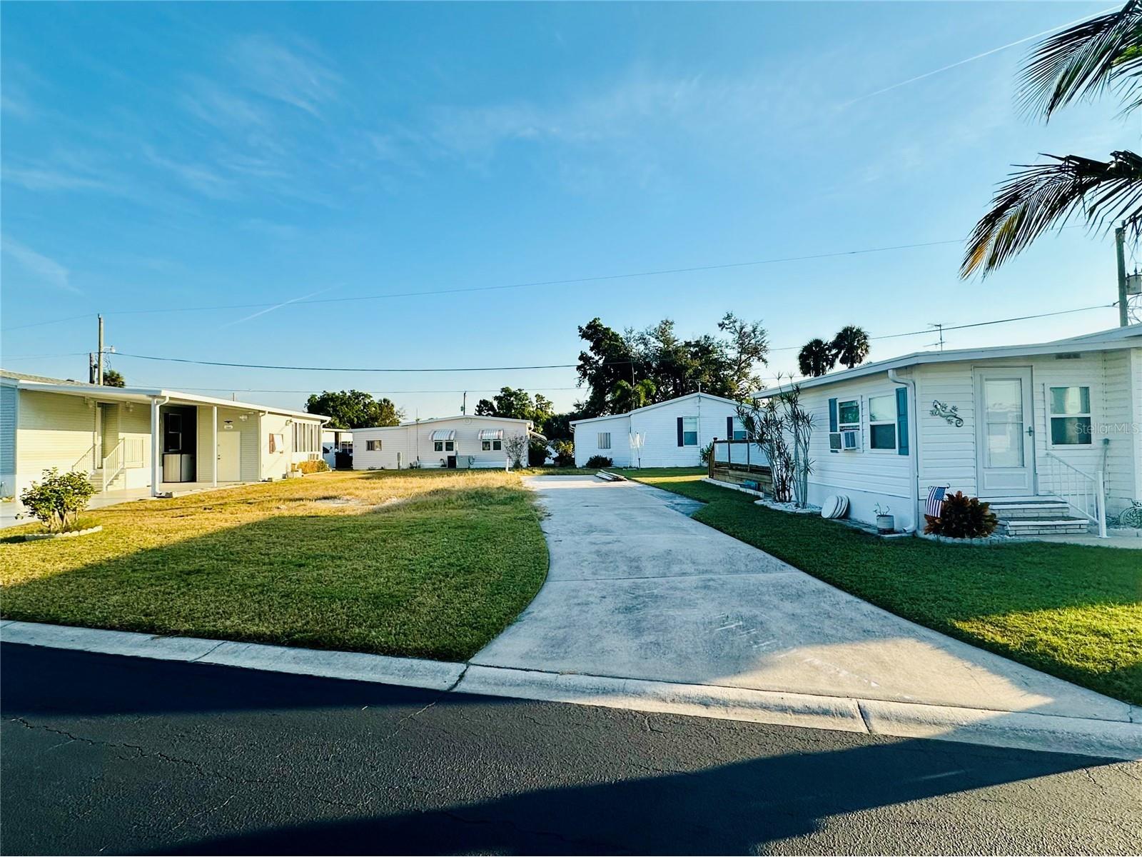 522 Centre Street Palmetto FL 34221 A4672761 image1